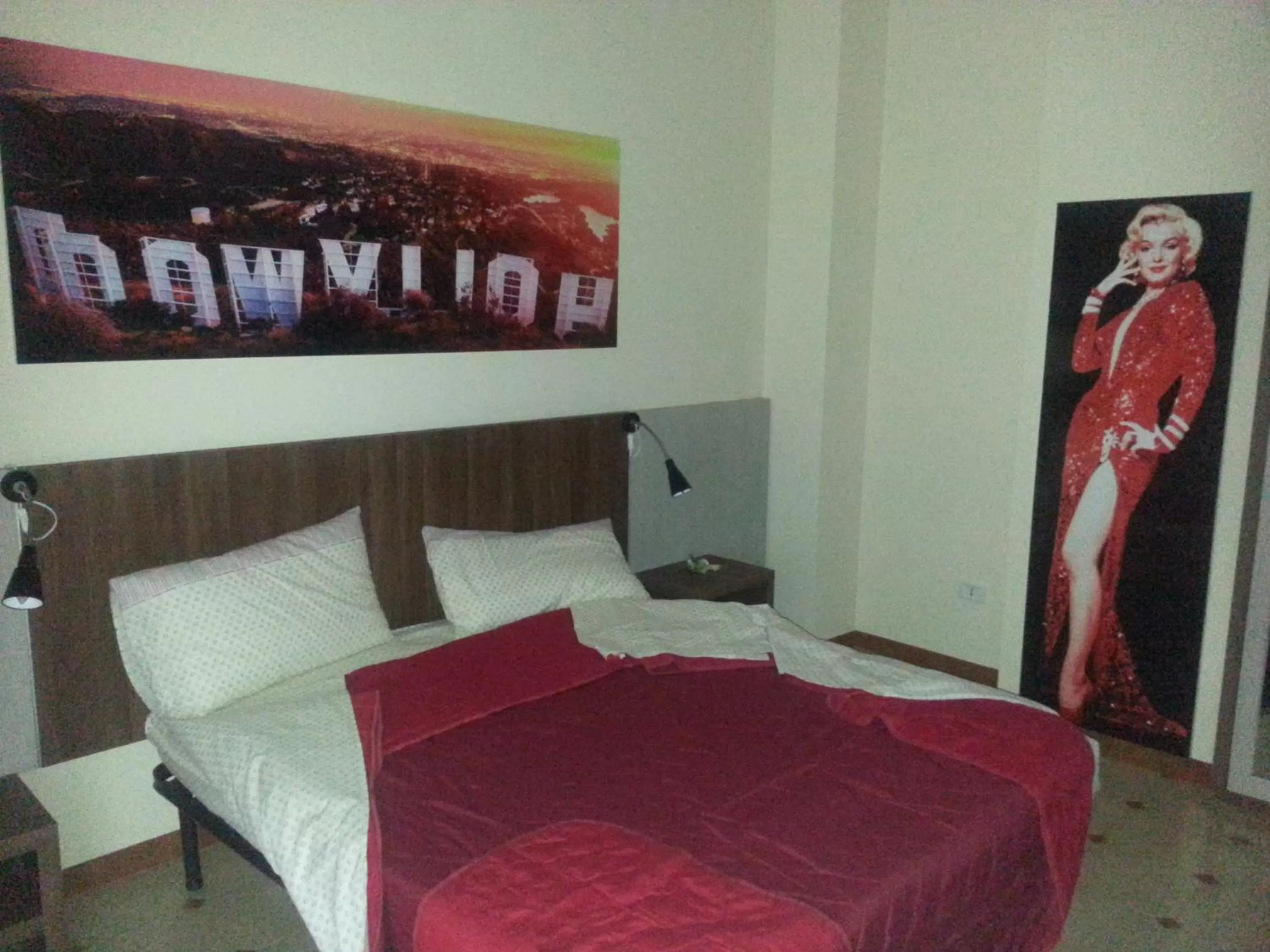 Bed in Bed & Breakfast Hollywood