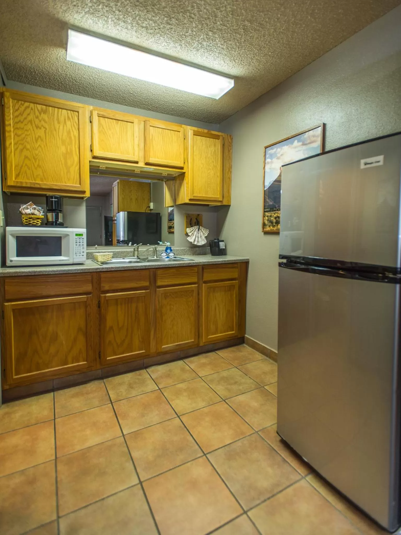 Kitchen or kitchenette in Rustic Inn