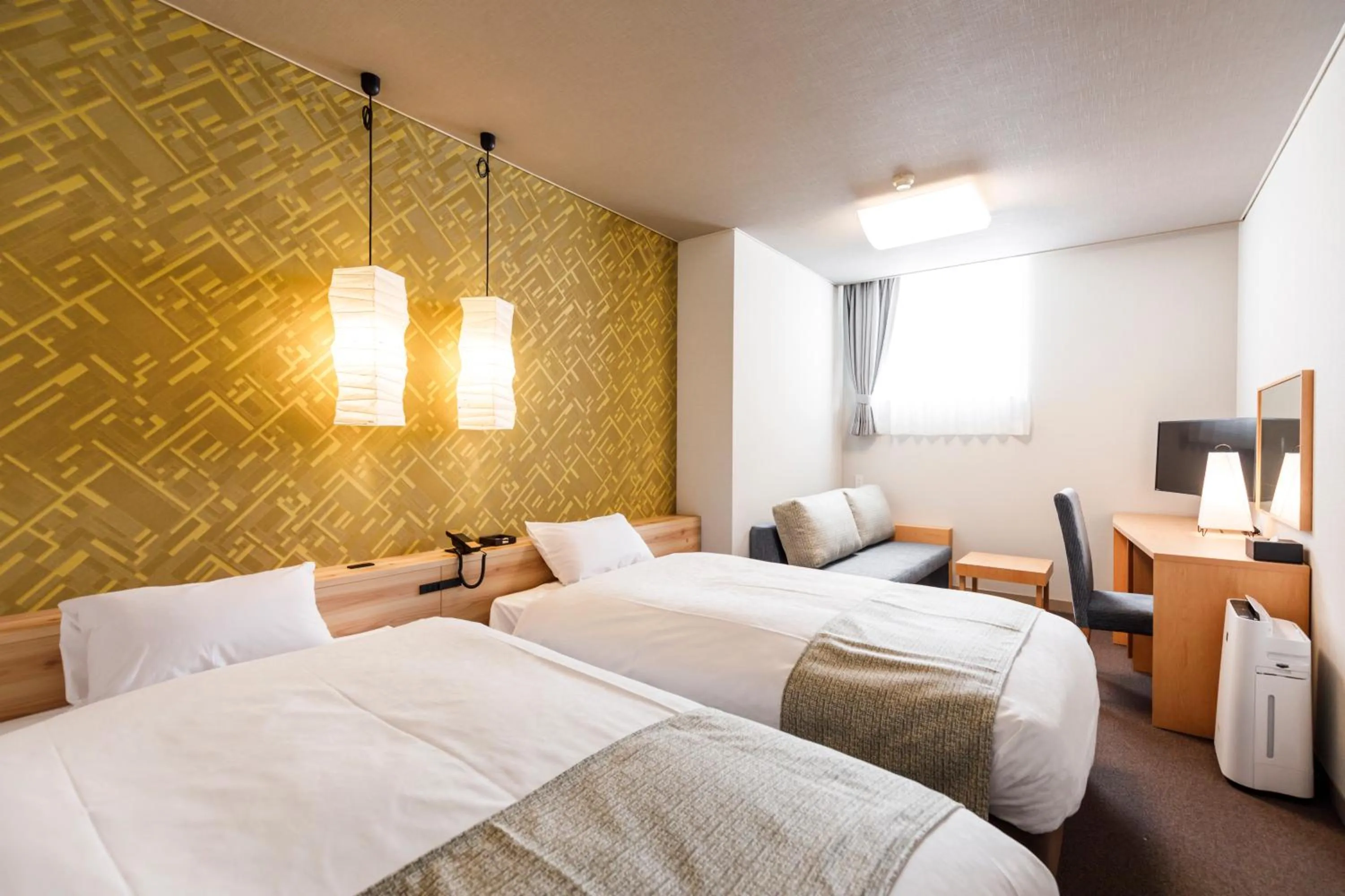 Photo of the whole room, Bed in Rurikoh