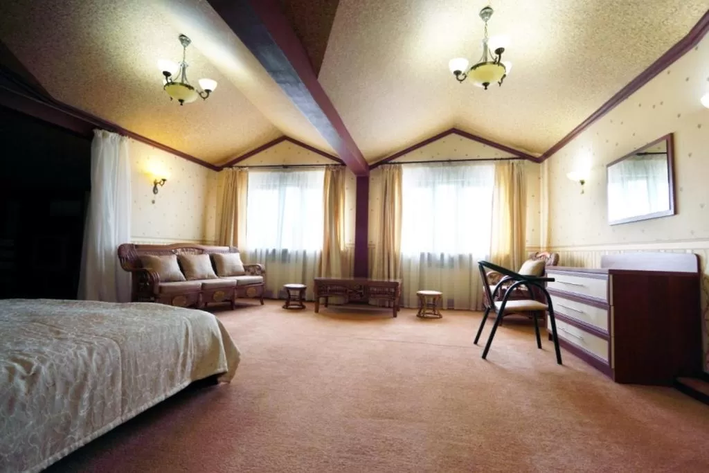 Seating area, Bed in Alpen Ville