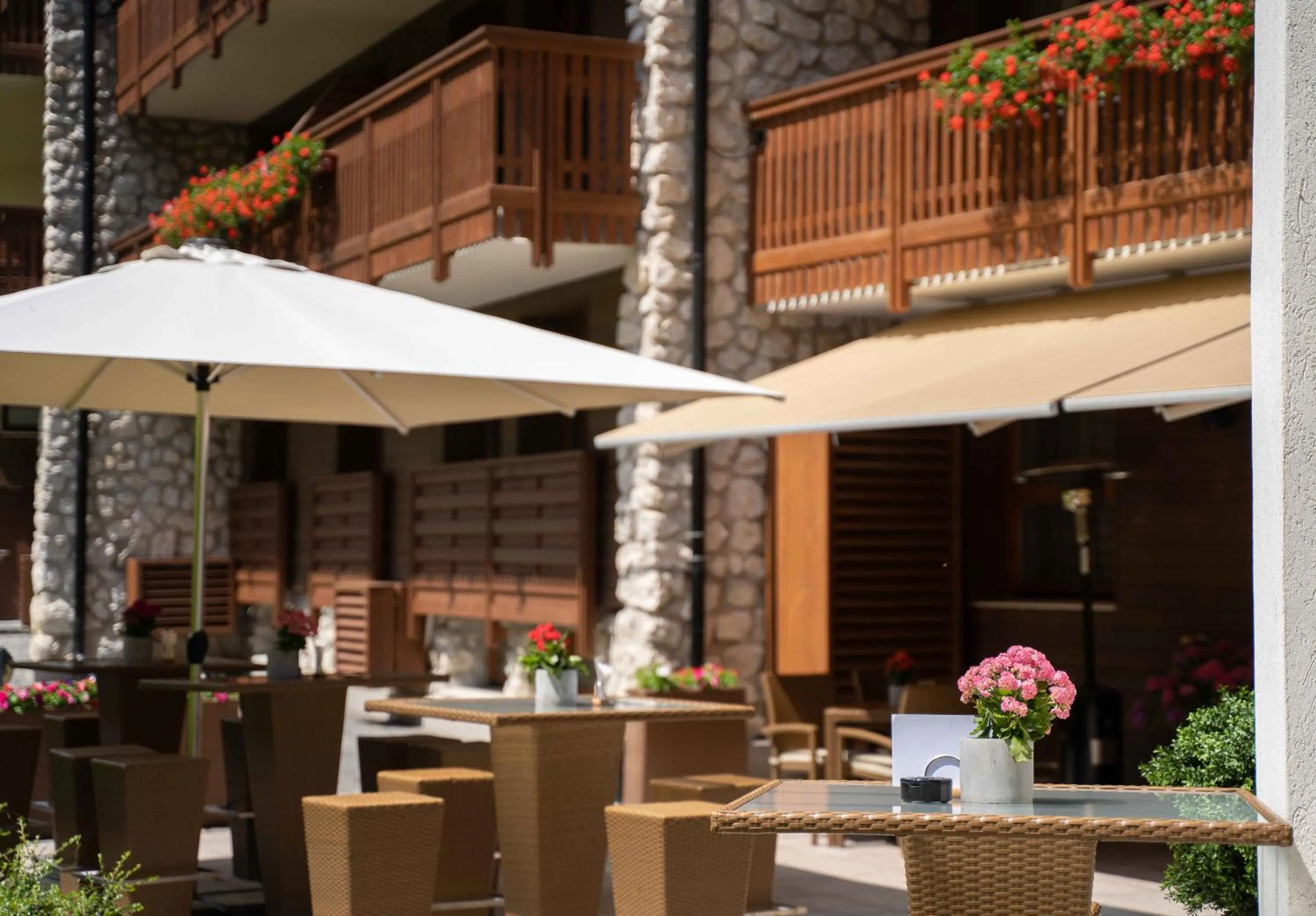 Lounge or bar in Teleferic Grand Hotel