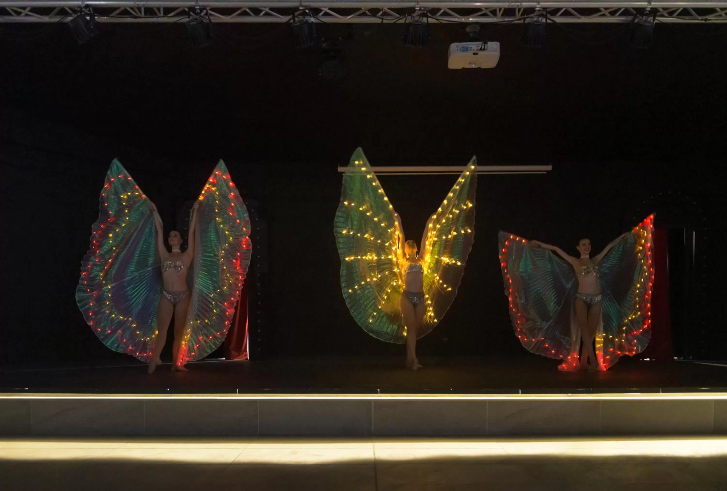 Evening entertainment in Sun Beach Resort