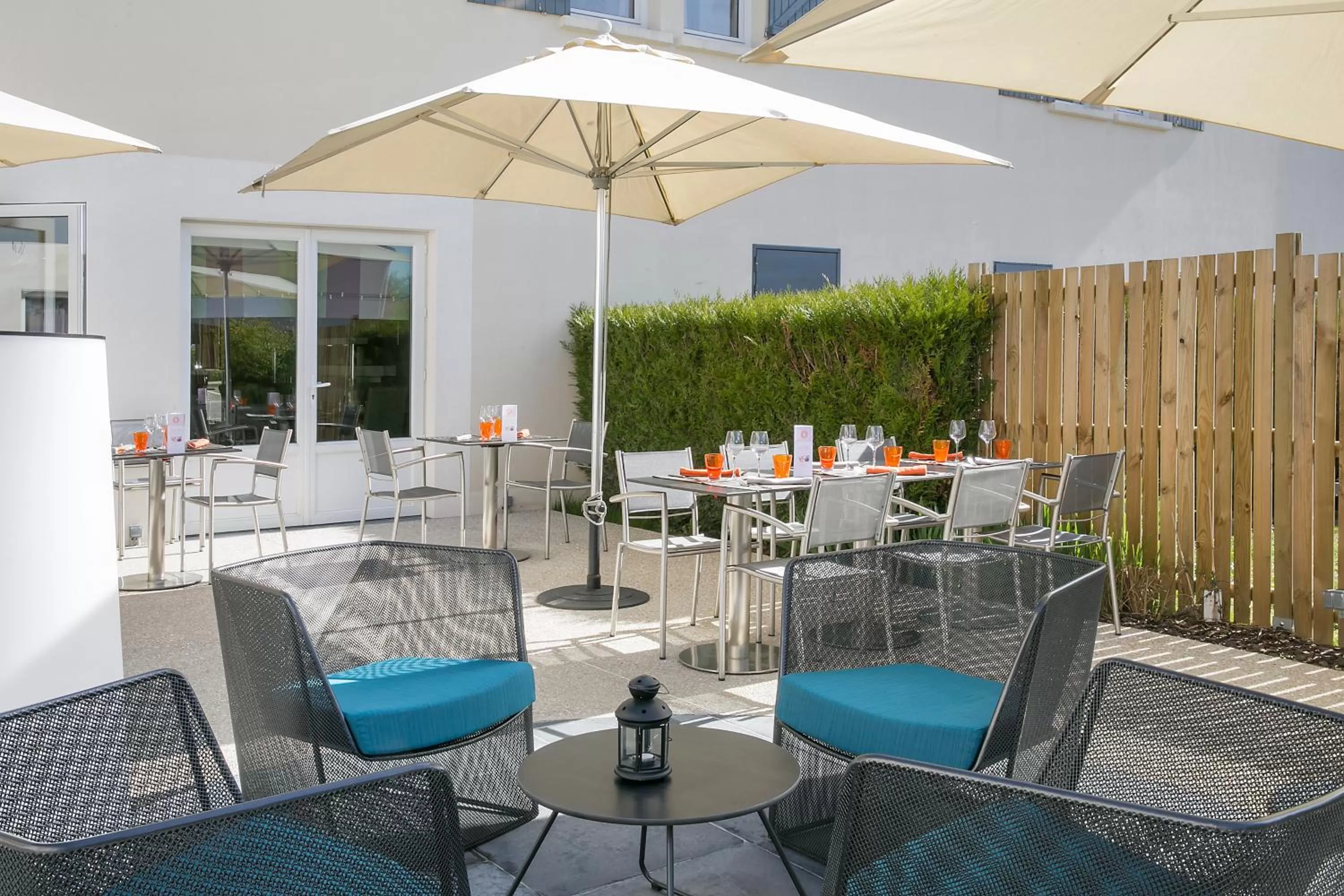 Restaurant/places to eat in Hôtel Best Western The Wish Versailles