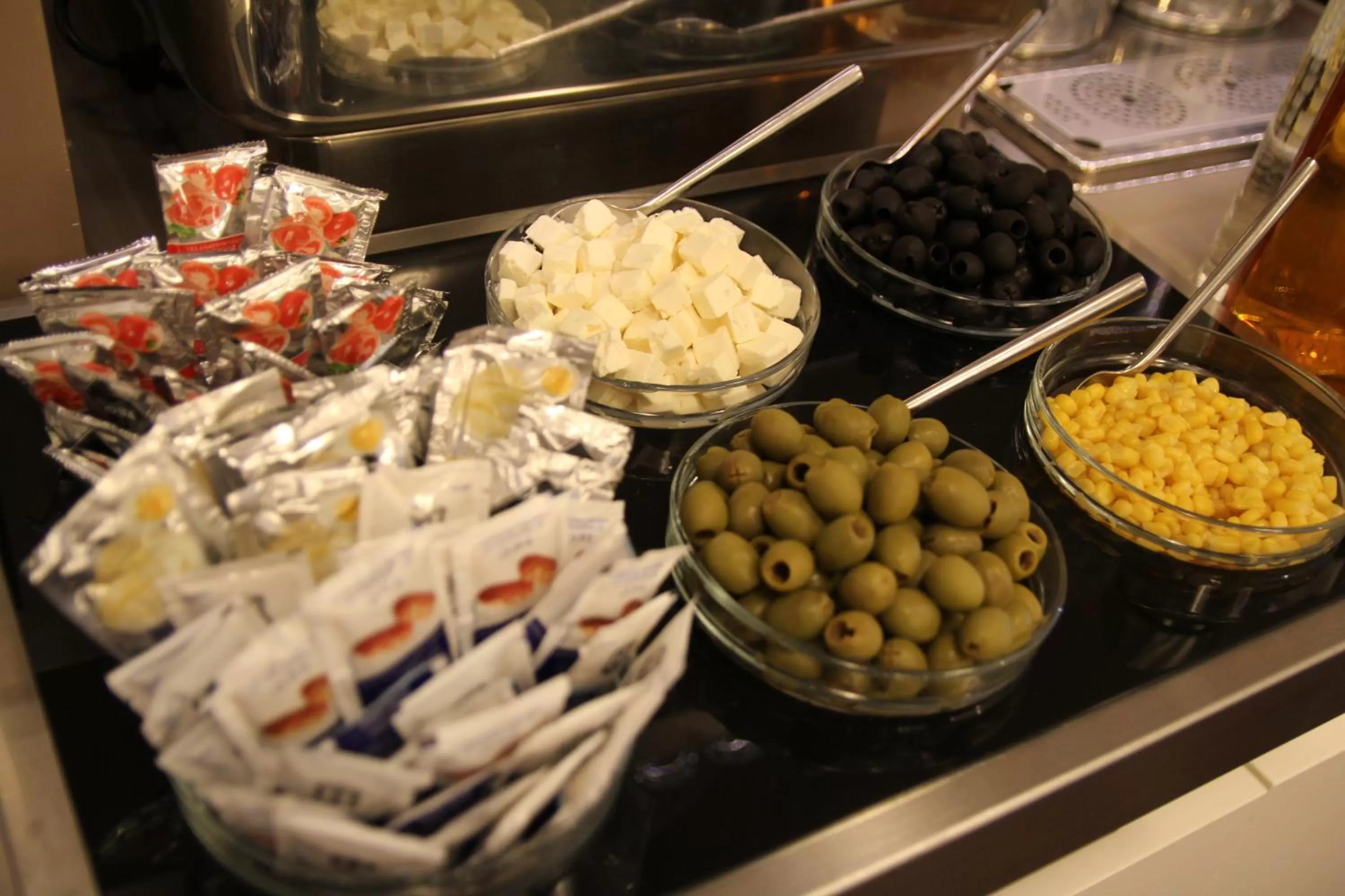 Buffet breakfast in Carlton Hotel