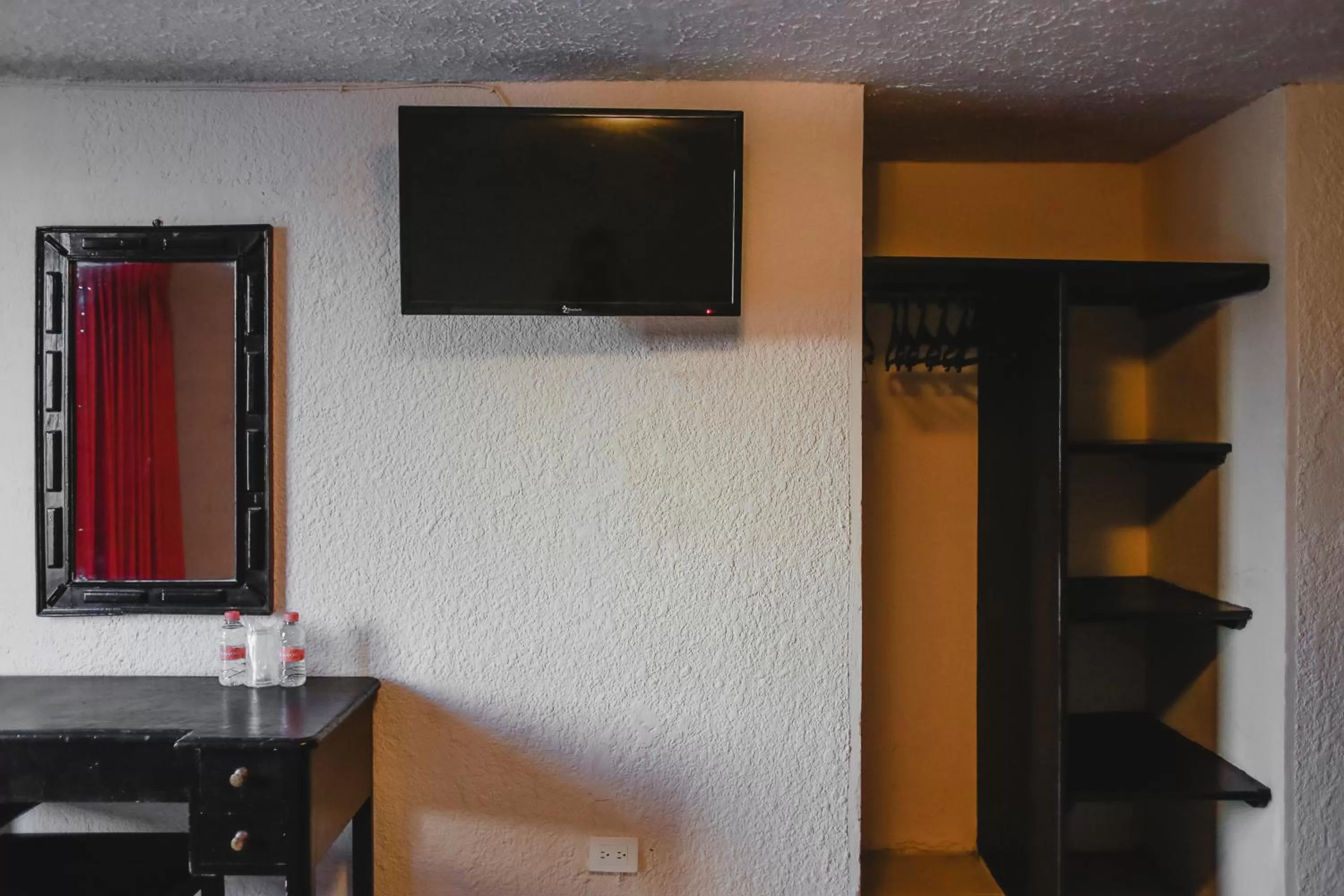 Photo of the whole room in Hotel Colon Merida