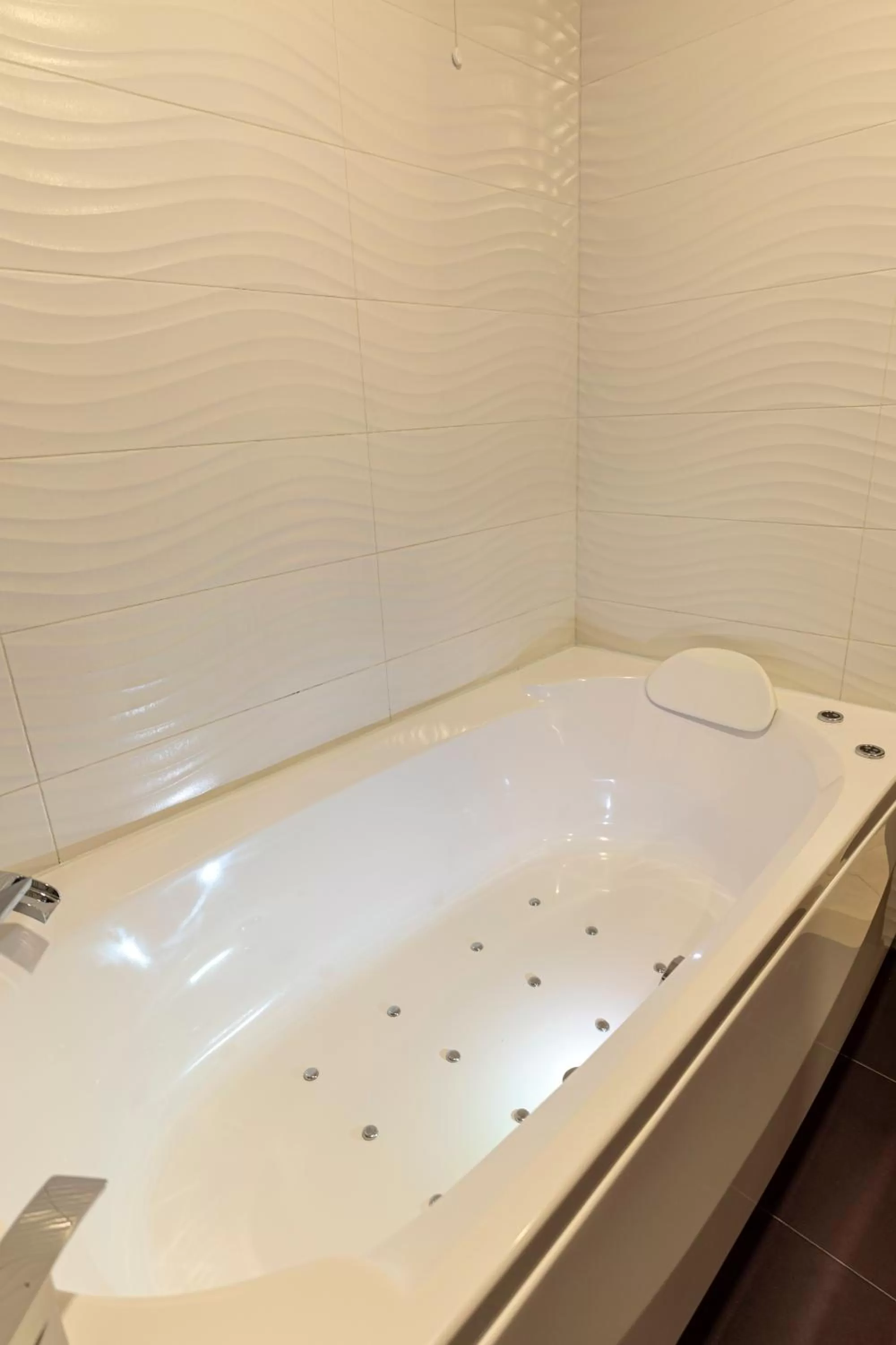 Hot Tub in Hotel Smeraldo