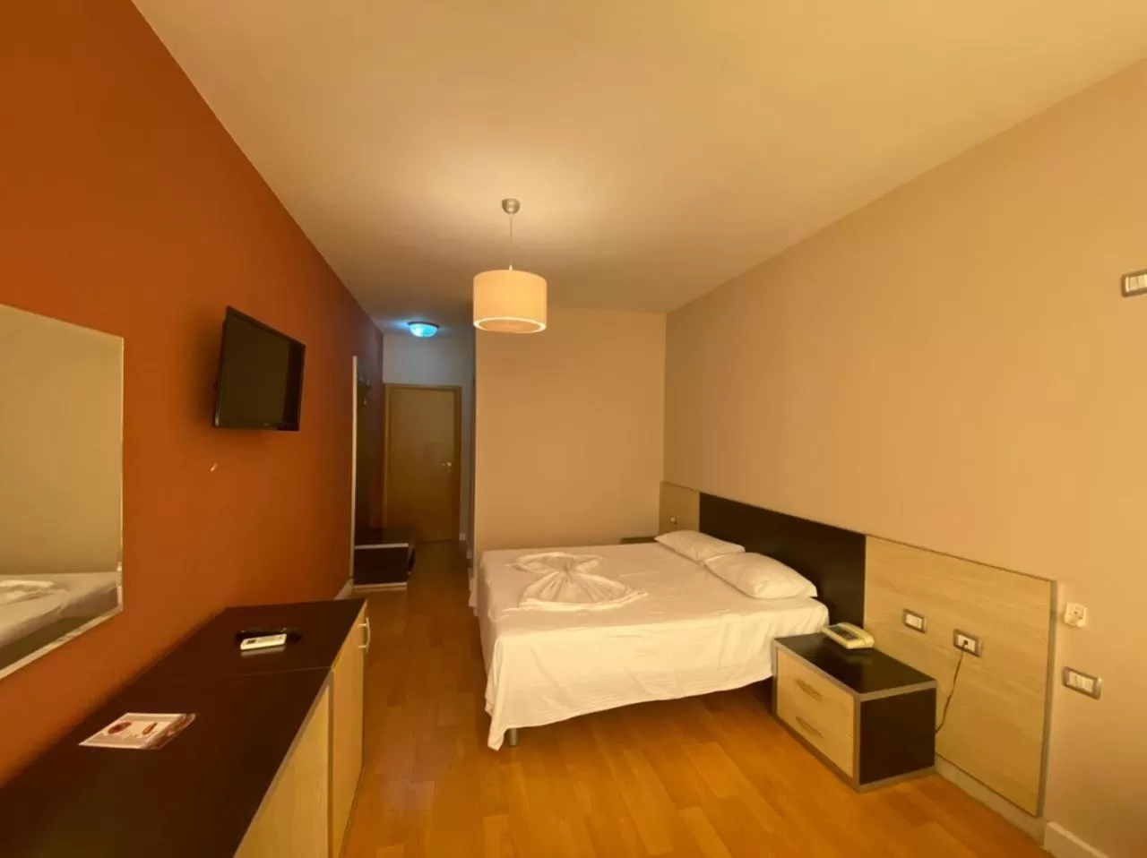 Bedroom in Hotel Continental