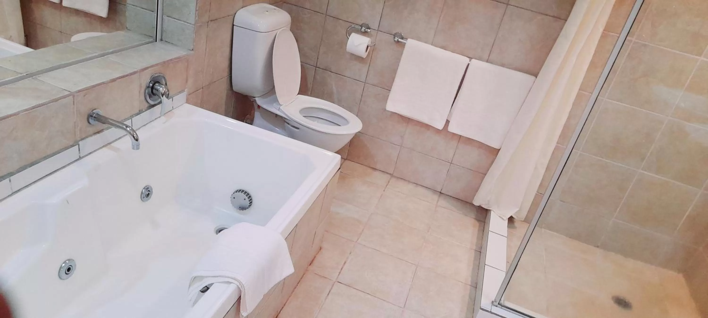 Bathroom in Anchorage Beach Resort