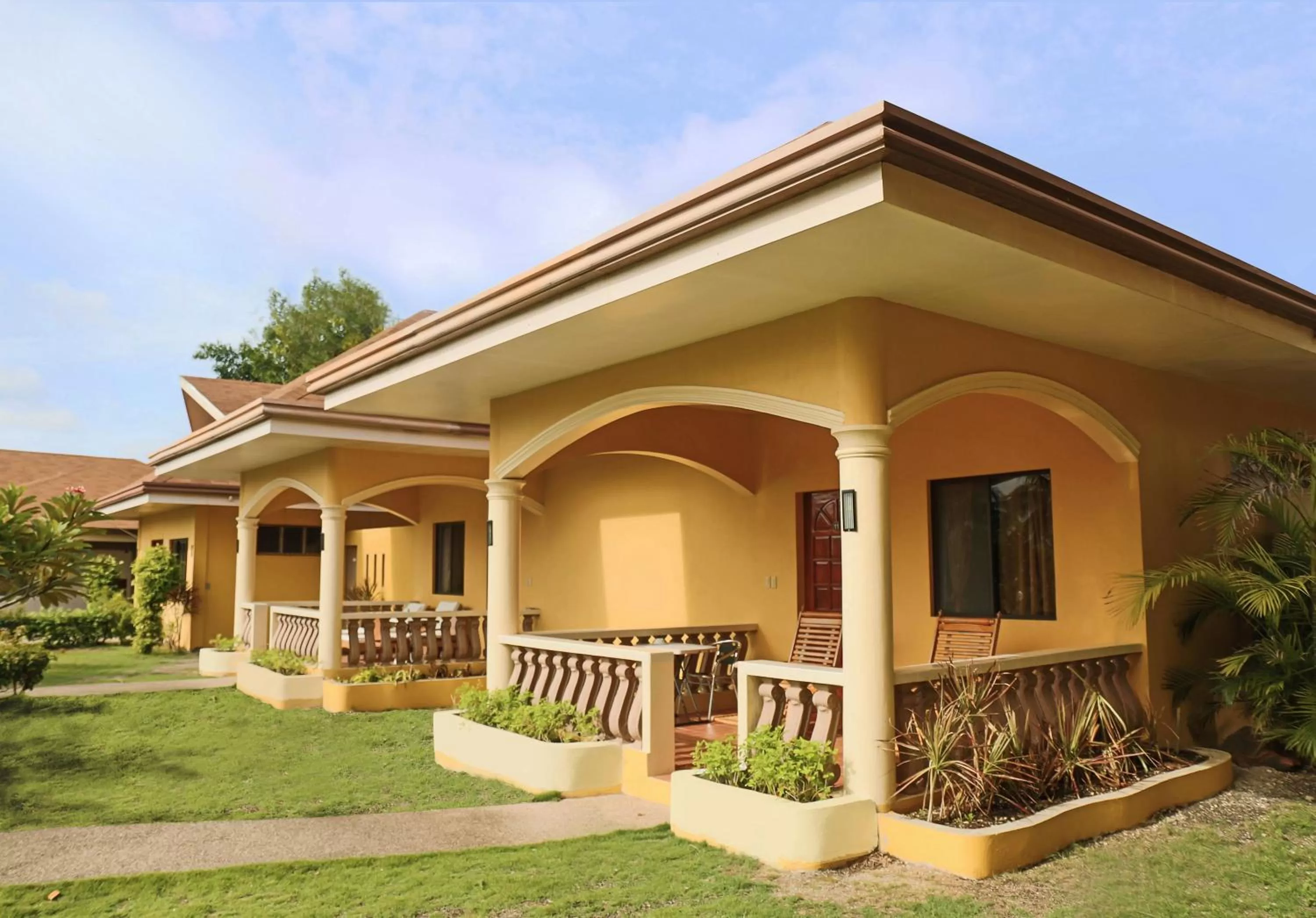 Property building in Turtle Bay Dive Resort