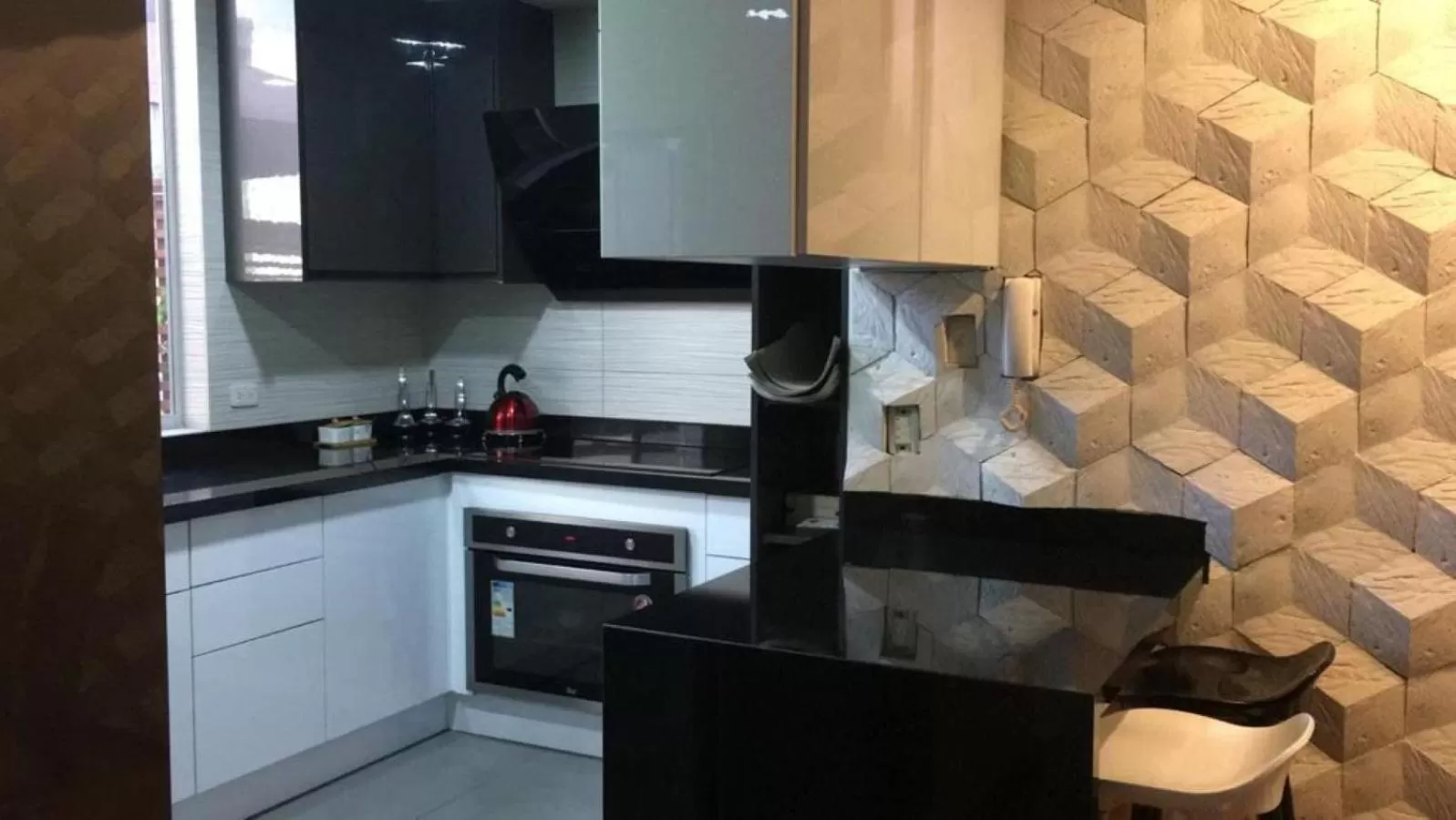 Kitchen or kitchenette in Misuitehotel La Carolina Quito