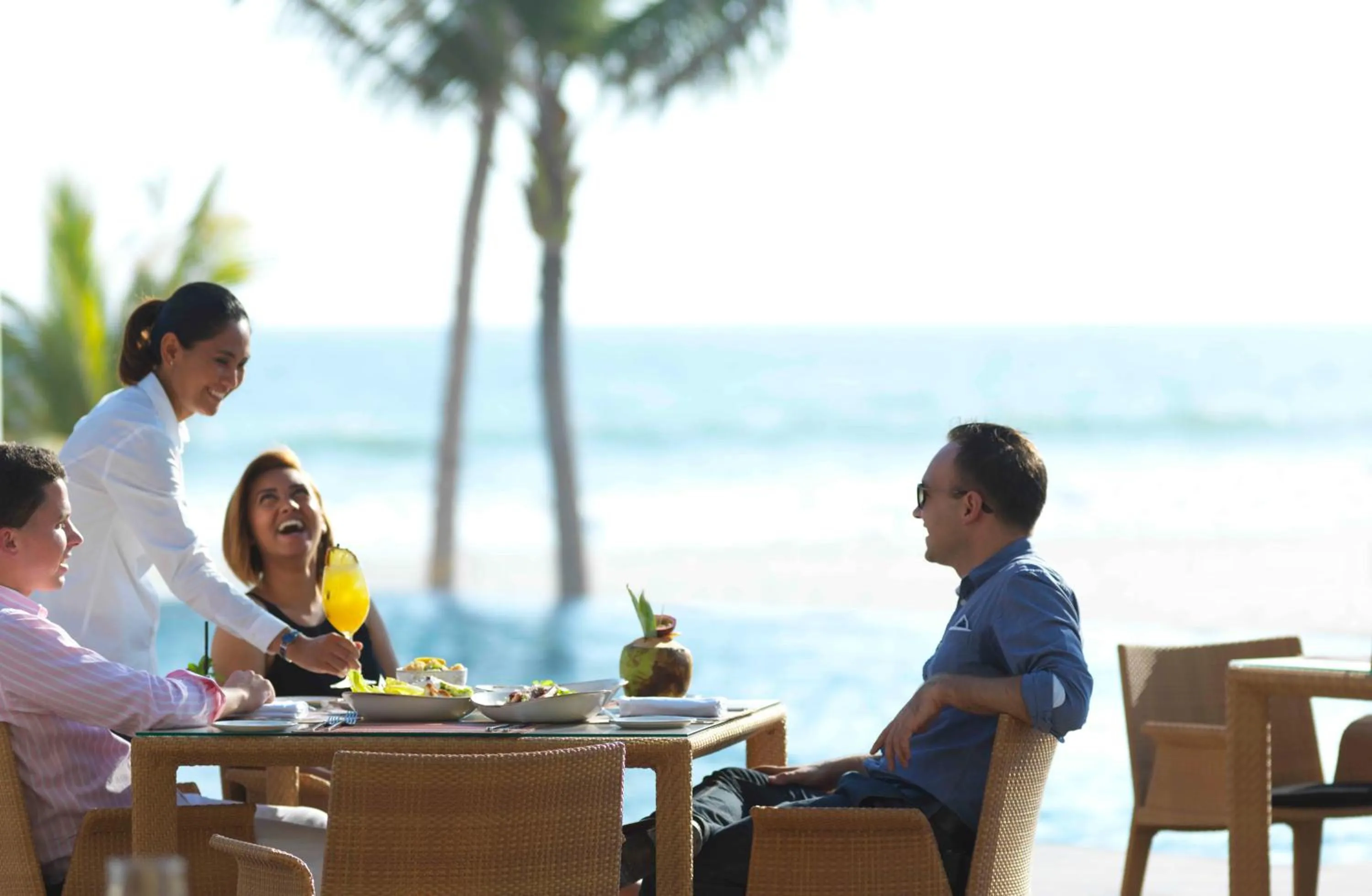 Restaurant/places to eat in Al Baleed Resort Salalah by Anantara