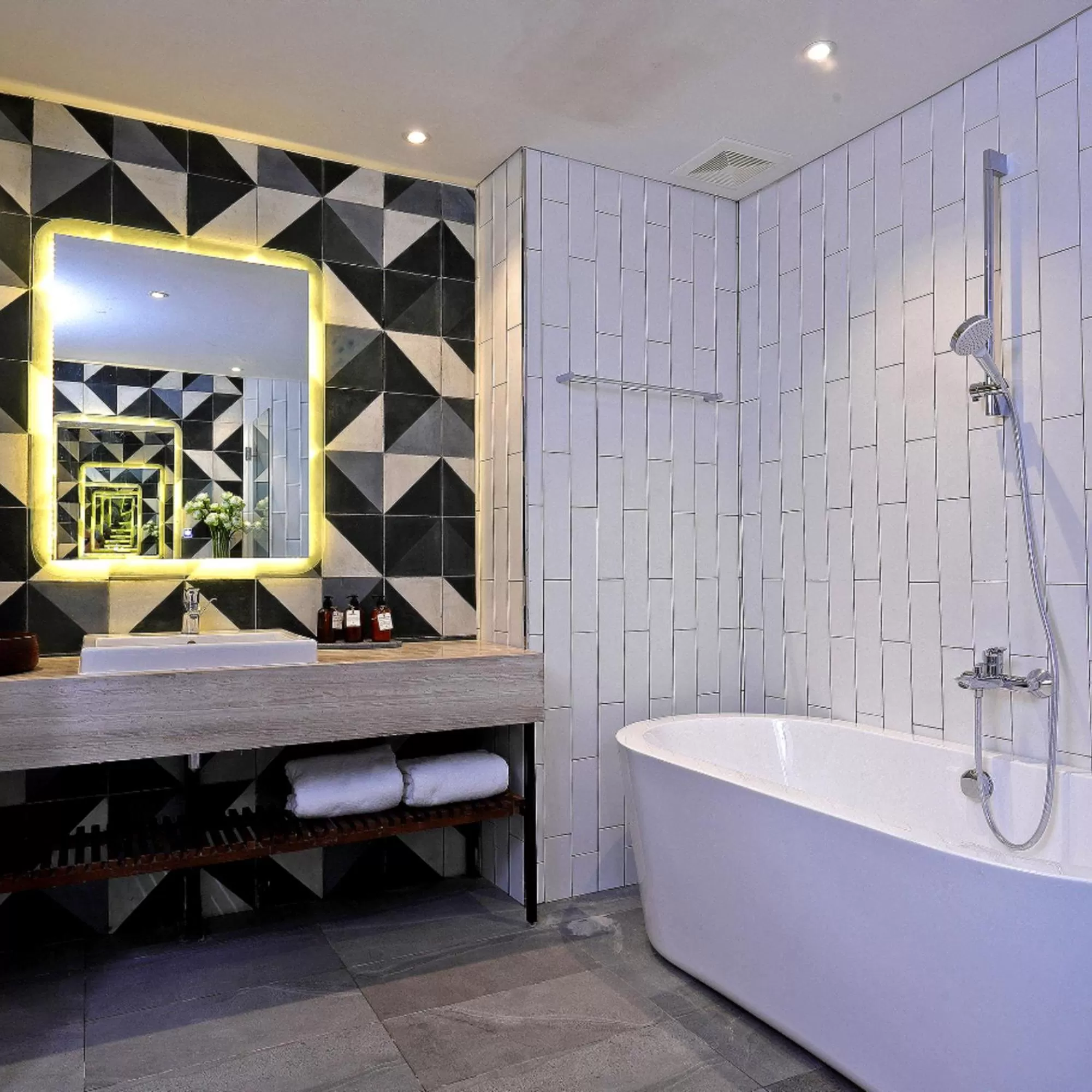 Bathroom in Baitong Hotel & Resort Phnom Penh