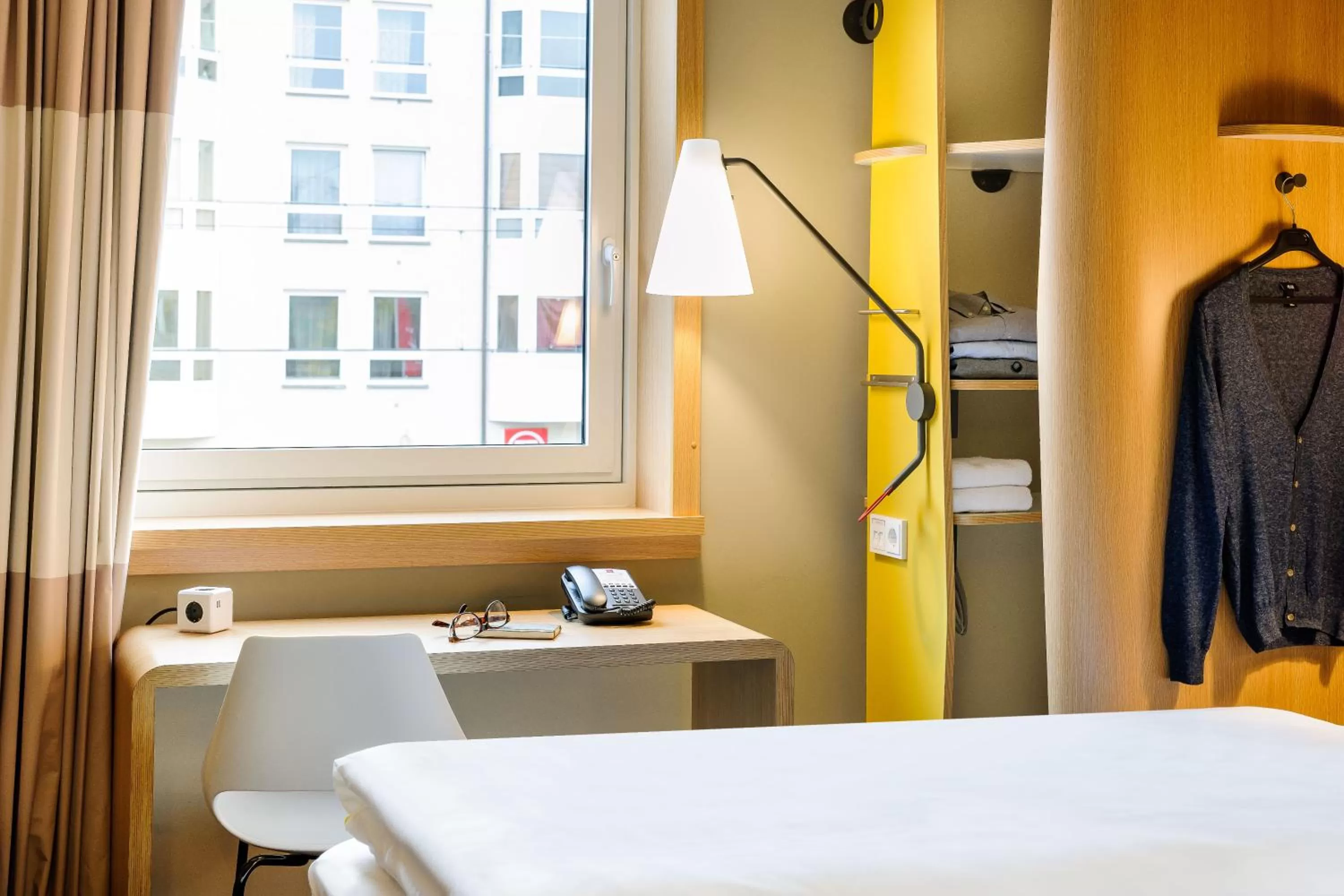 Photo of the whole room, Bed in Ibis München City Arnulfpark