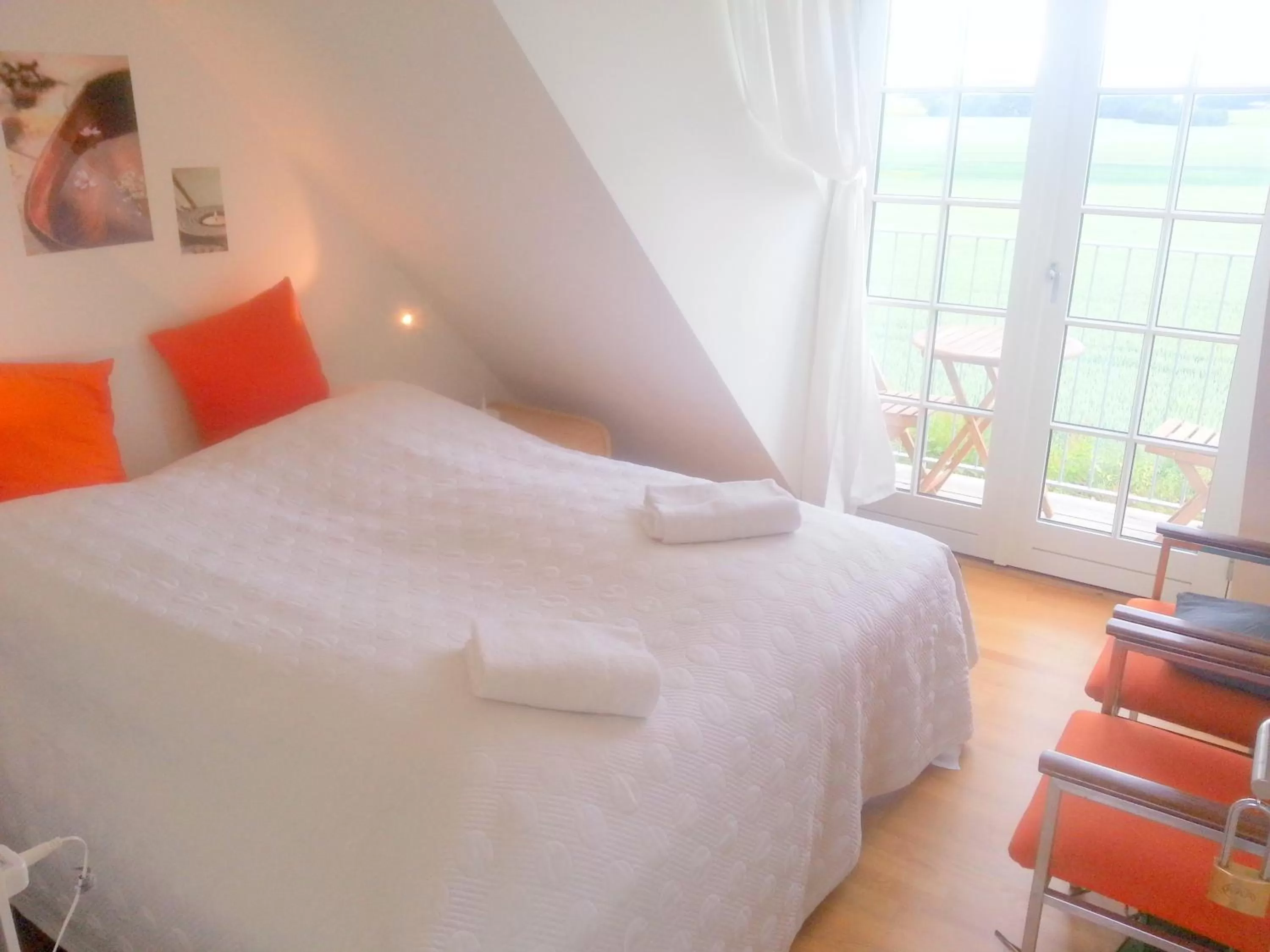 Photo of the whole room, Bed in Roskilde B&B