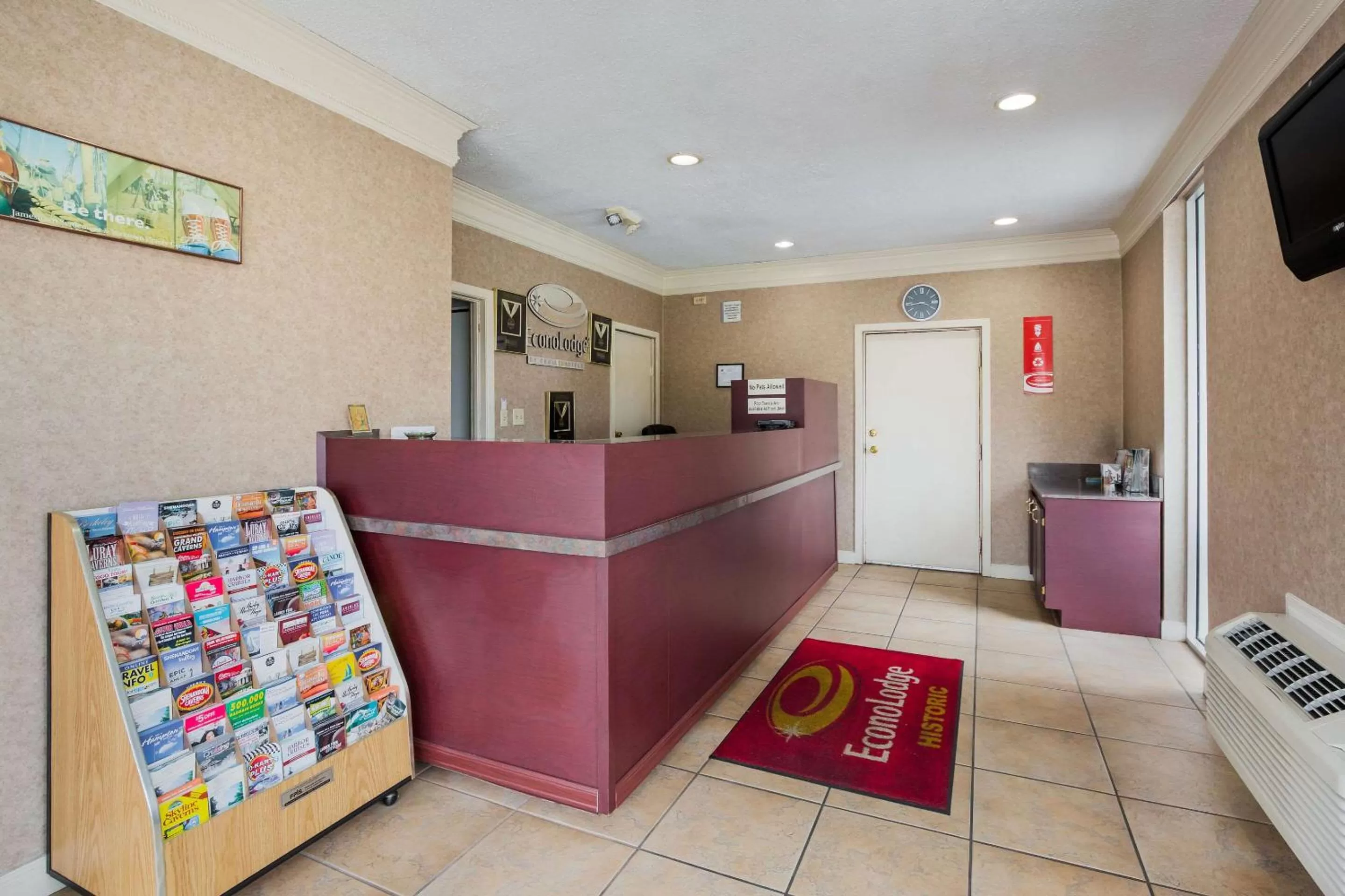 Lobby or reception in Econo Lodge Williamsburg Historic Area