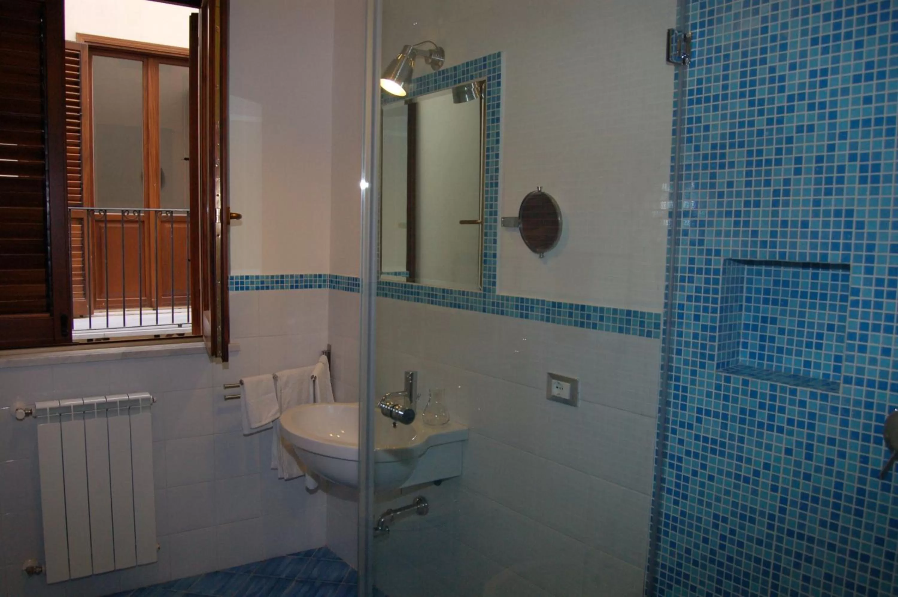 Bathroom in Federico Secondo B&B