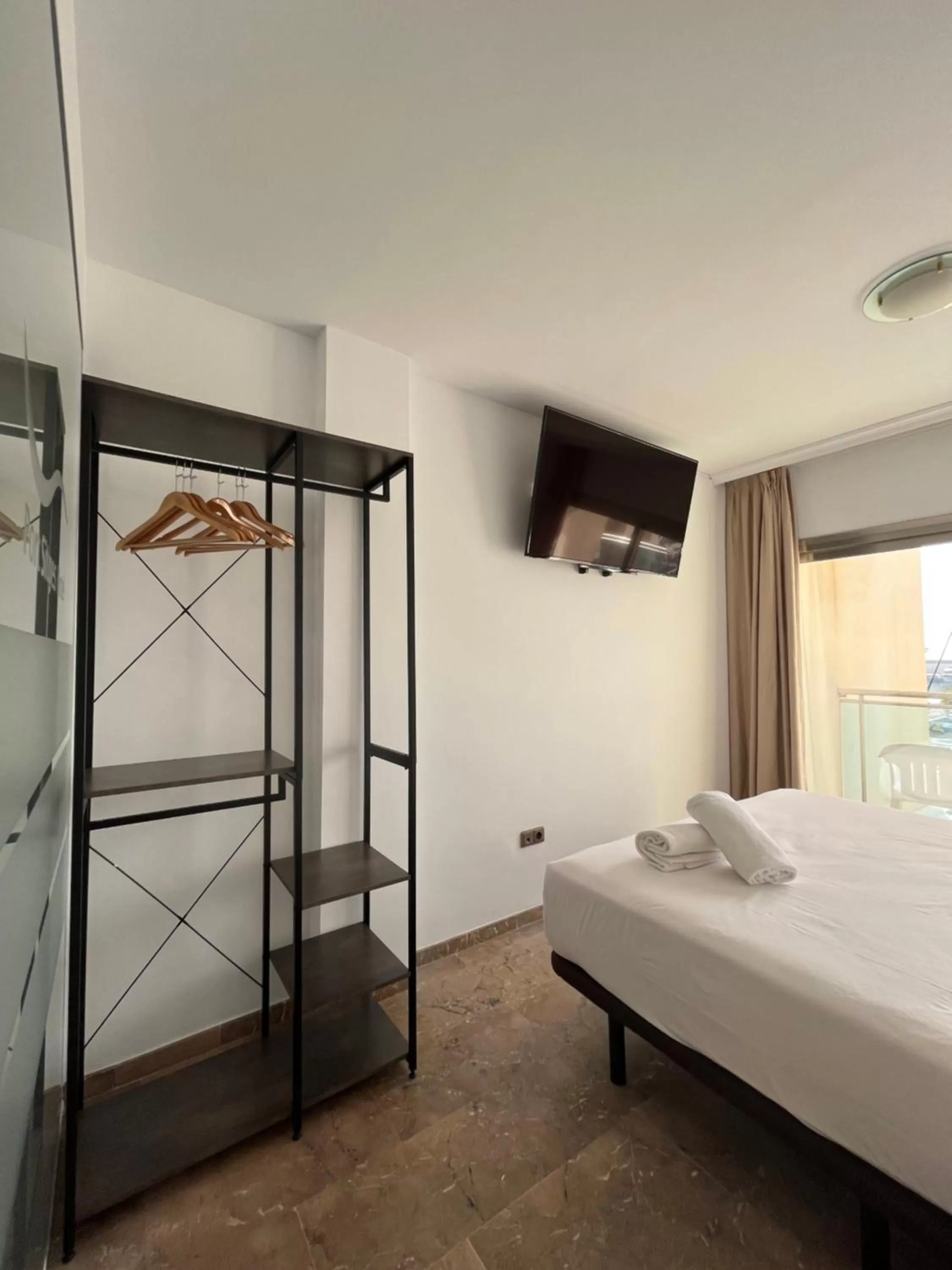 Photo of the whole room, Bed in Hotel Port Sitges