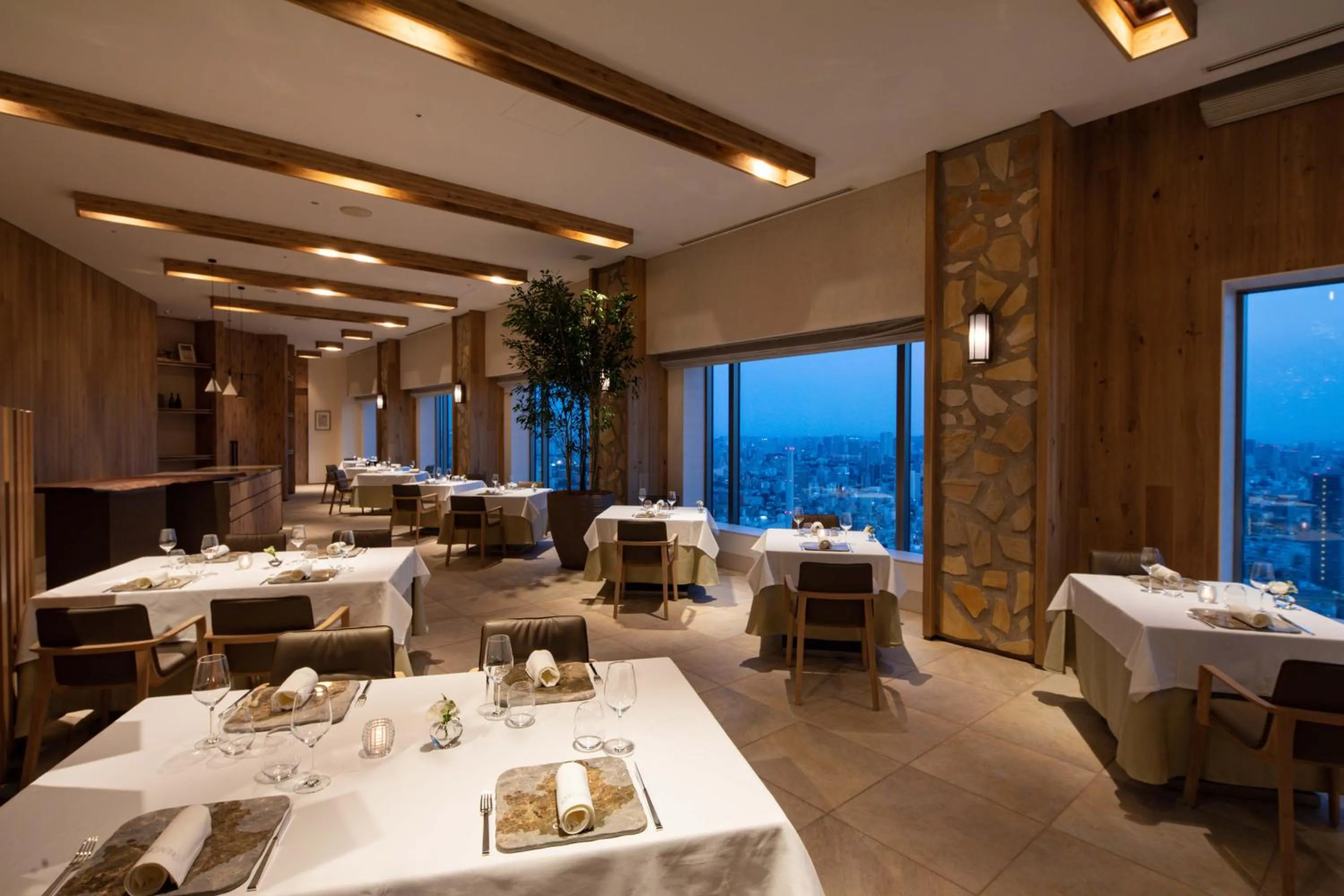 Restaurant/places to eat in Cerulean Tower Tokyu Hotel, A Pan Pacific Partner Hotel