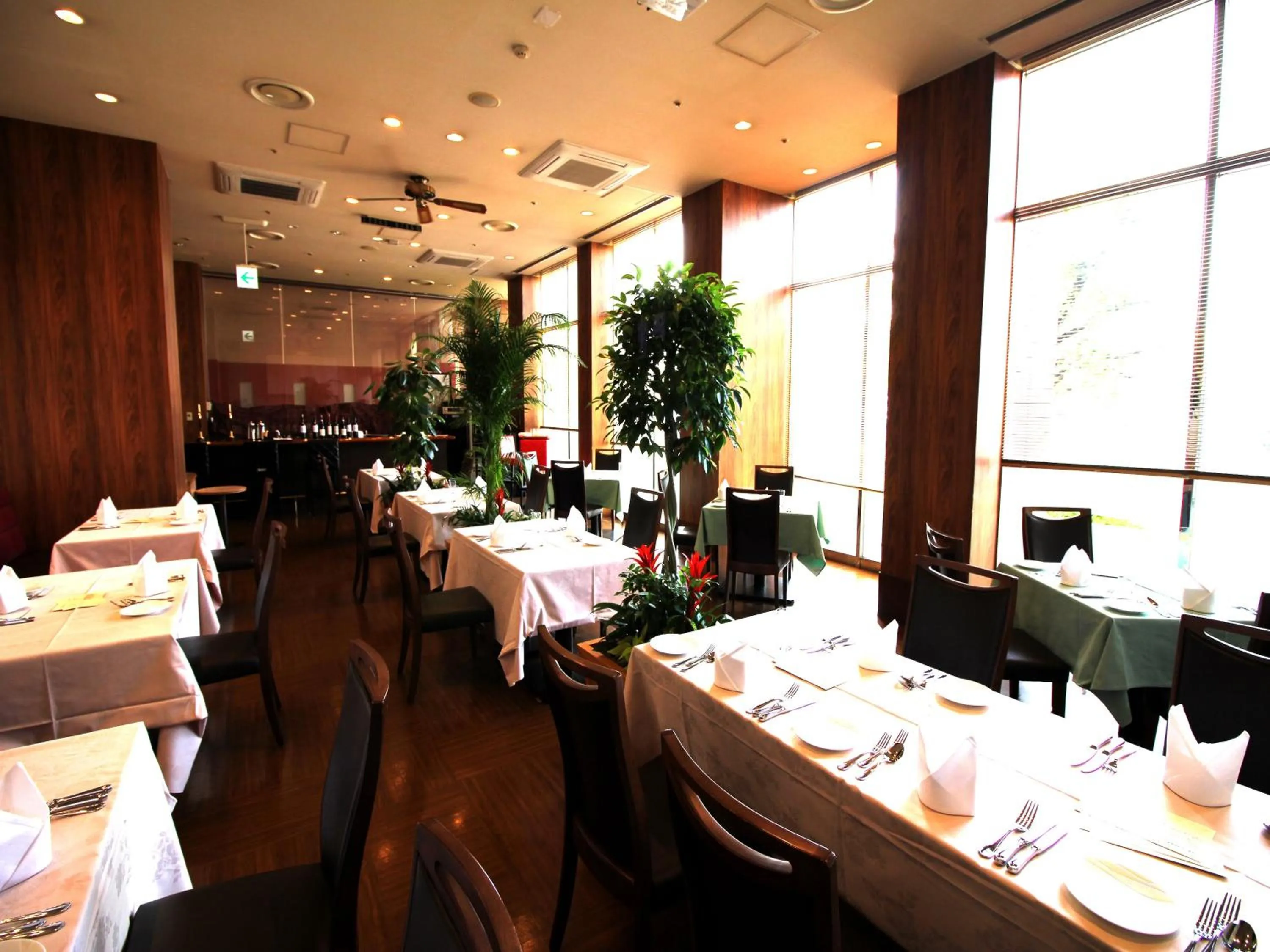 Restaurant/places to eat in APA Hotel Sagaeki Minamiguchi