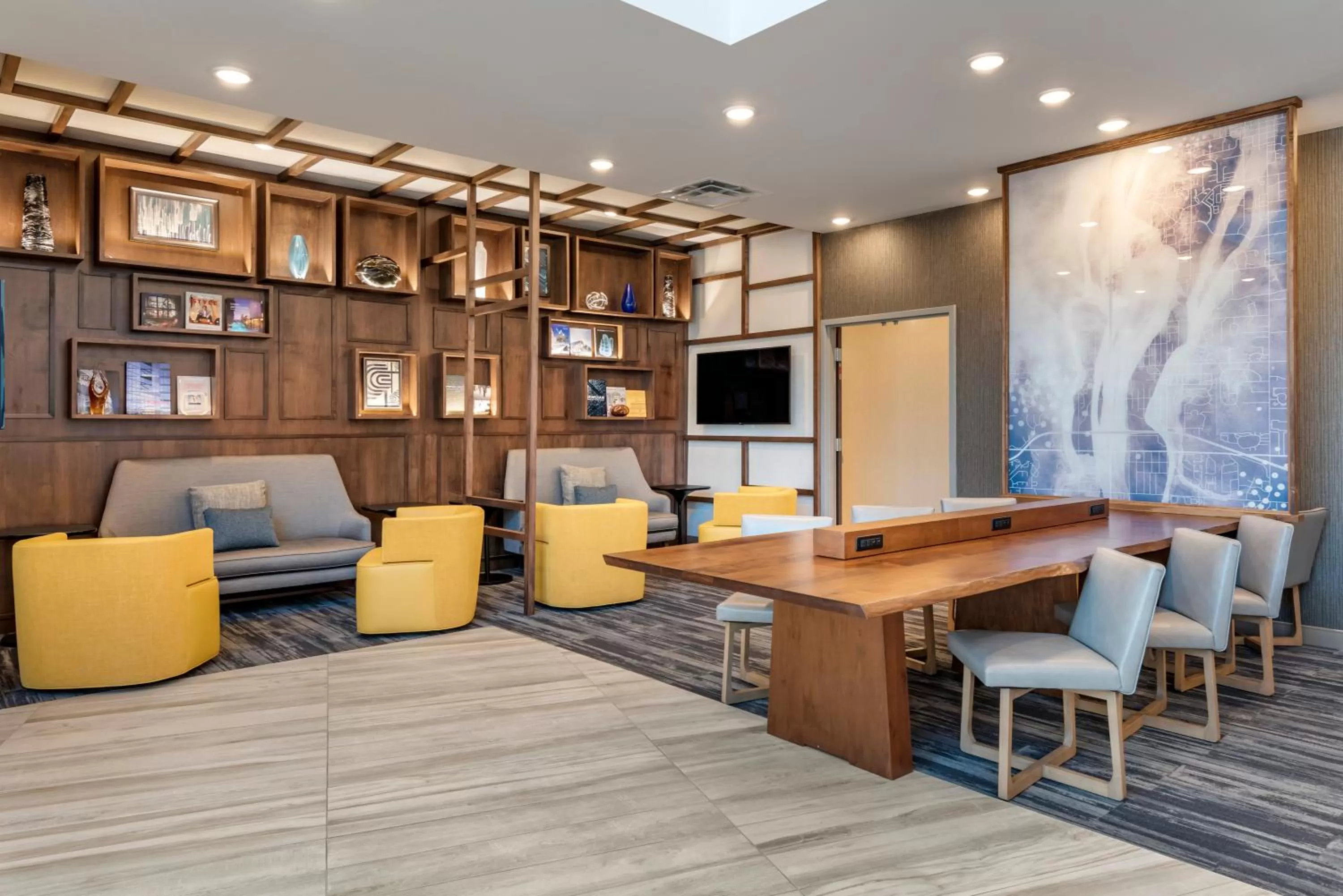 Communal lounge/ TV room in Hyatt Place Indianapolis Carmel