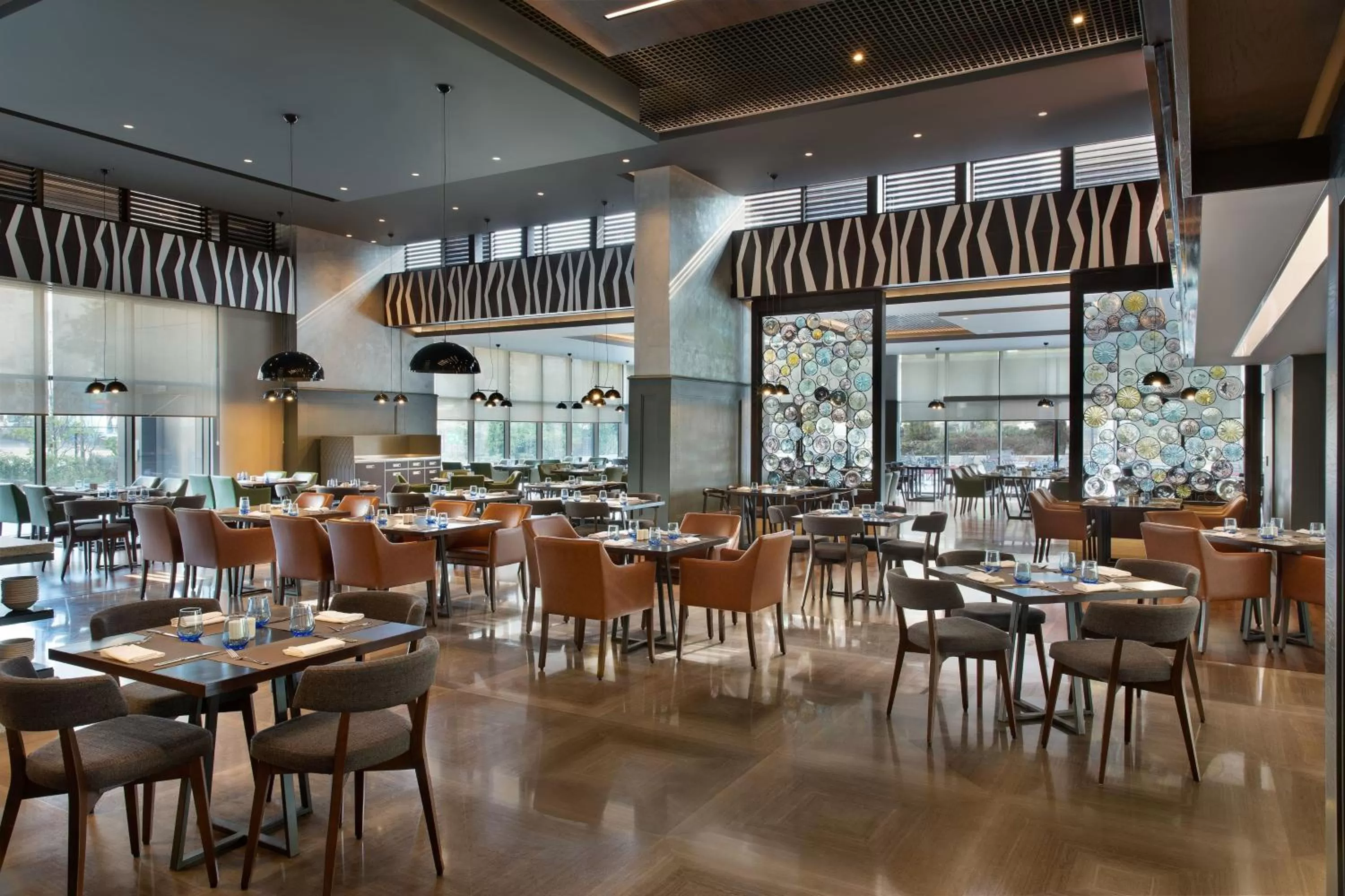 Restaurant/places to eat in Sheraton Istanbul City Center