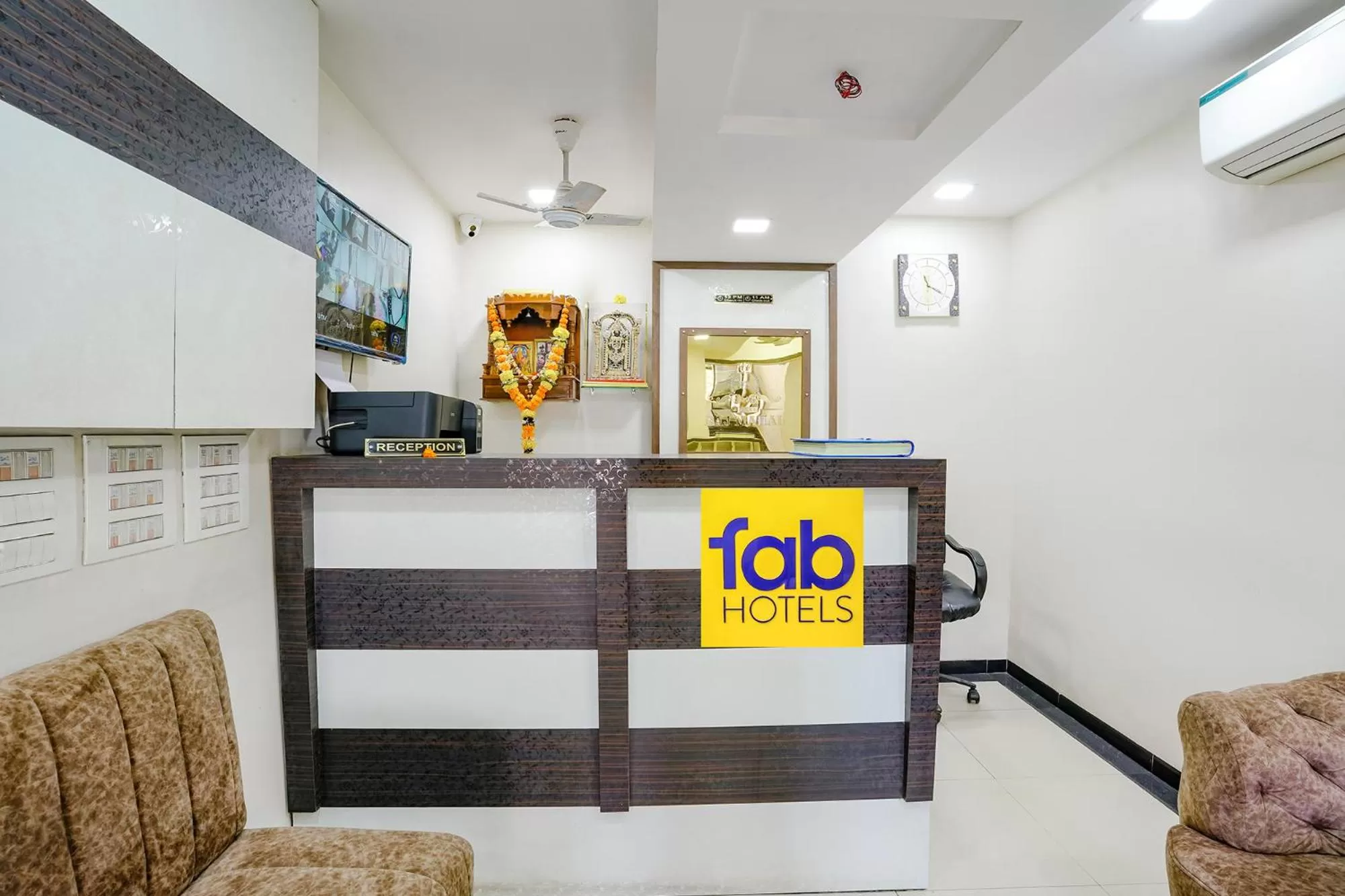Lobby or reception, Lobby/Reception in FabExpress Rajmahal