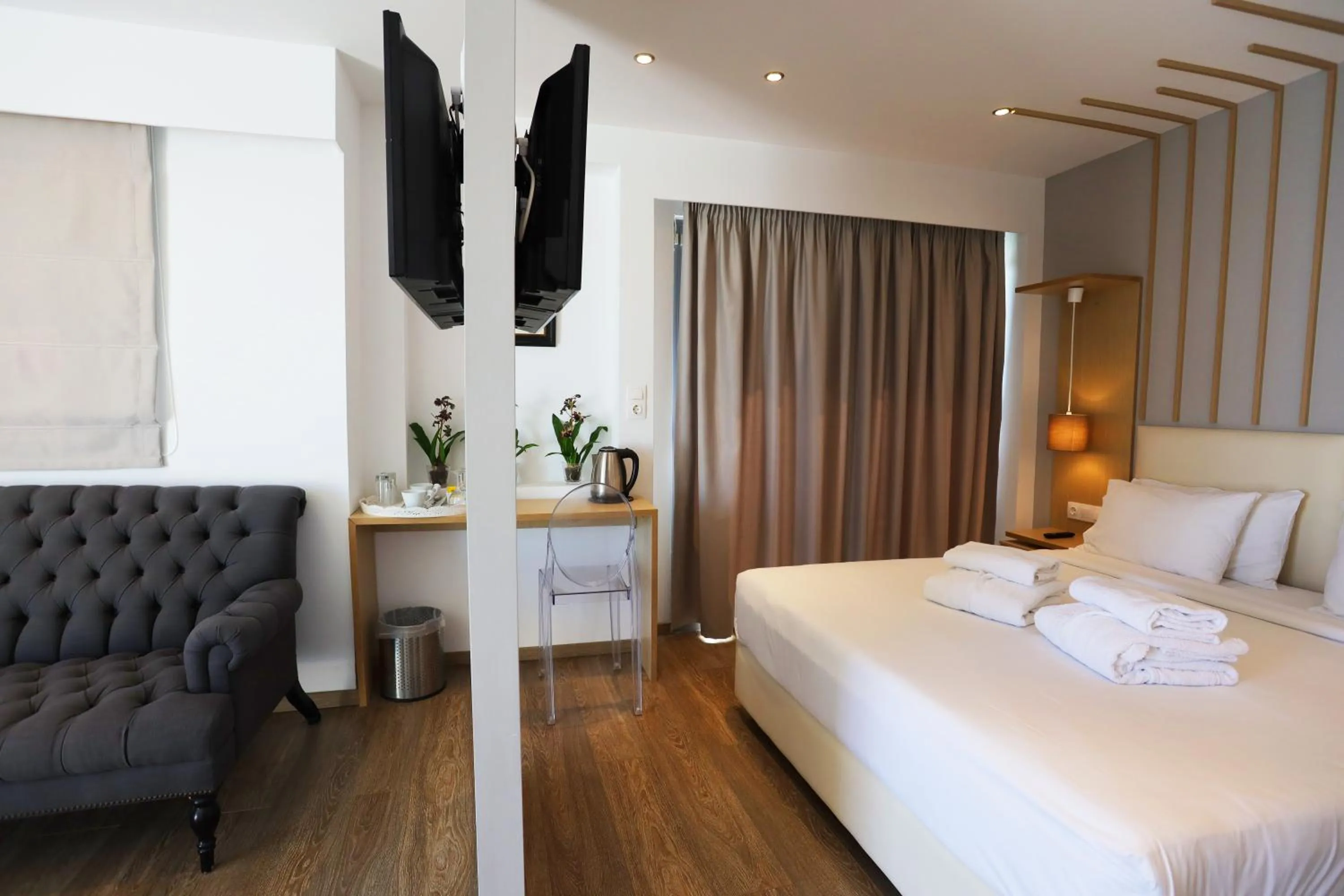 Bedroom in Elite Hotel