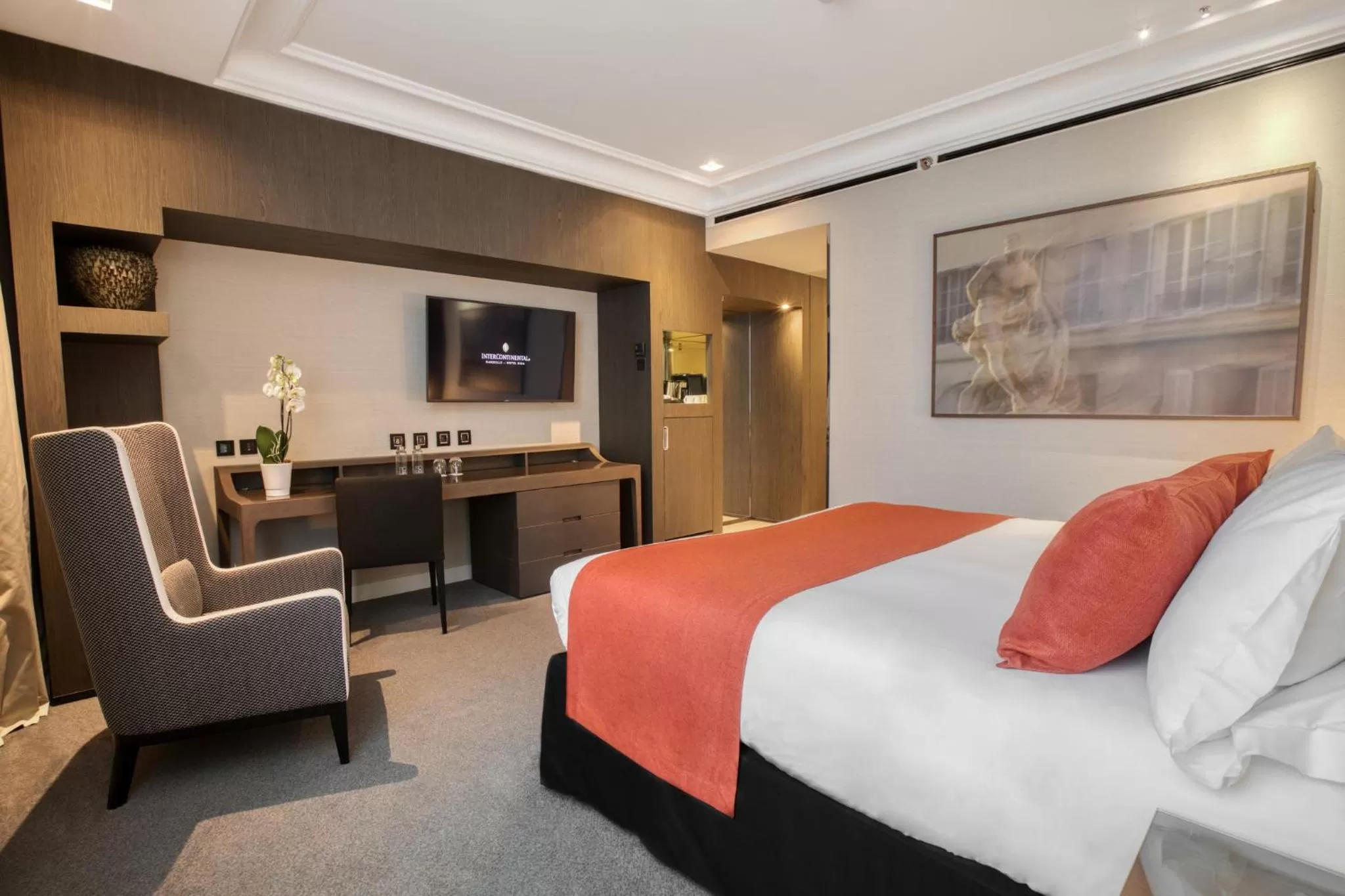 Photo of the whole room, Bed in InterContinental Marseille - Hotel Dieu by IHG