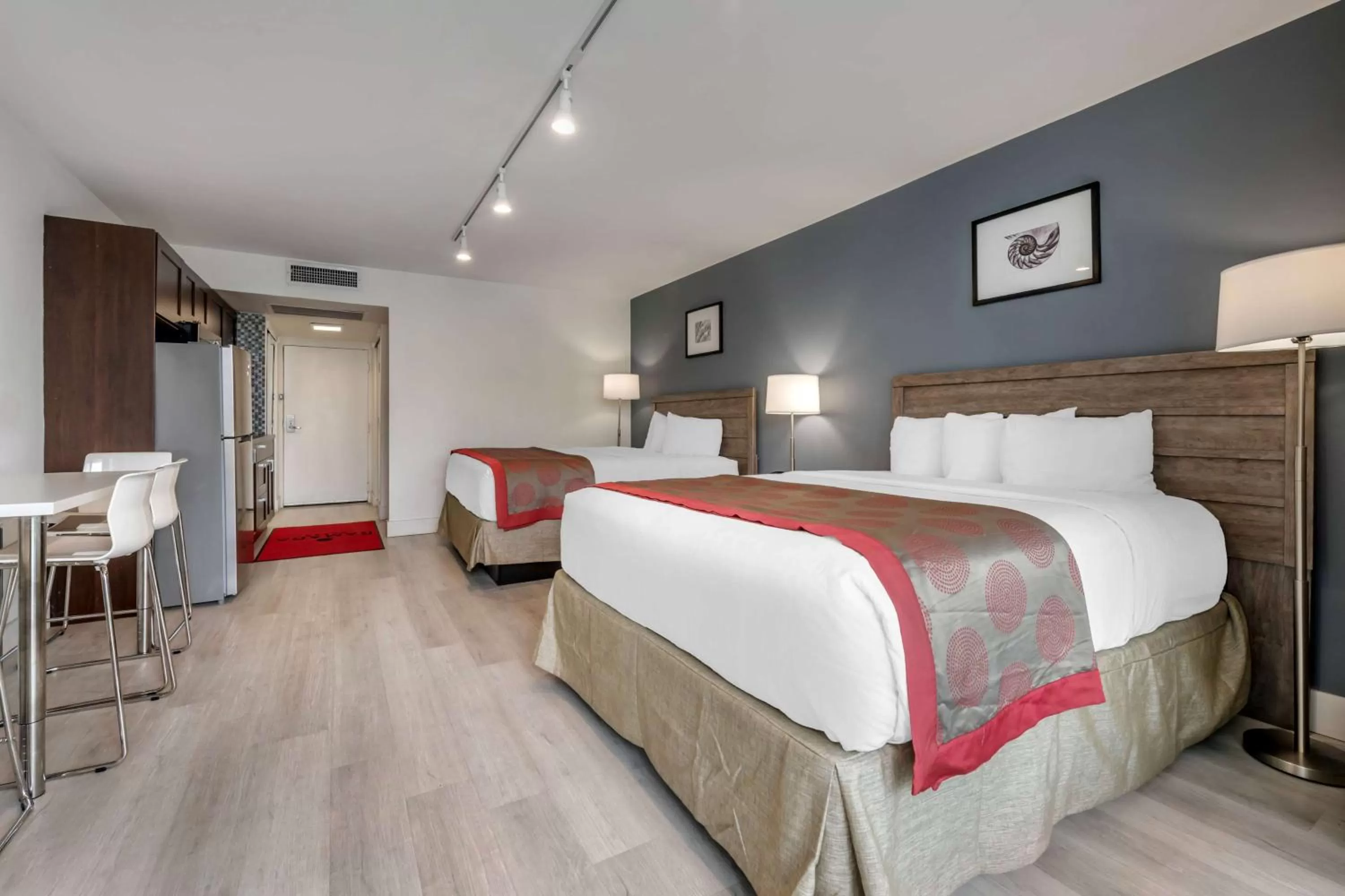 Photo of the whole room, Bed in Ramada Plaza by Wyndham Marco Polo Beach Resort