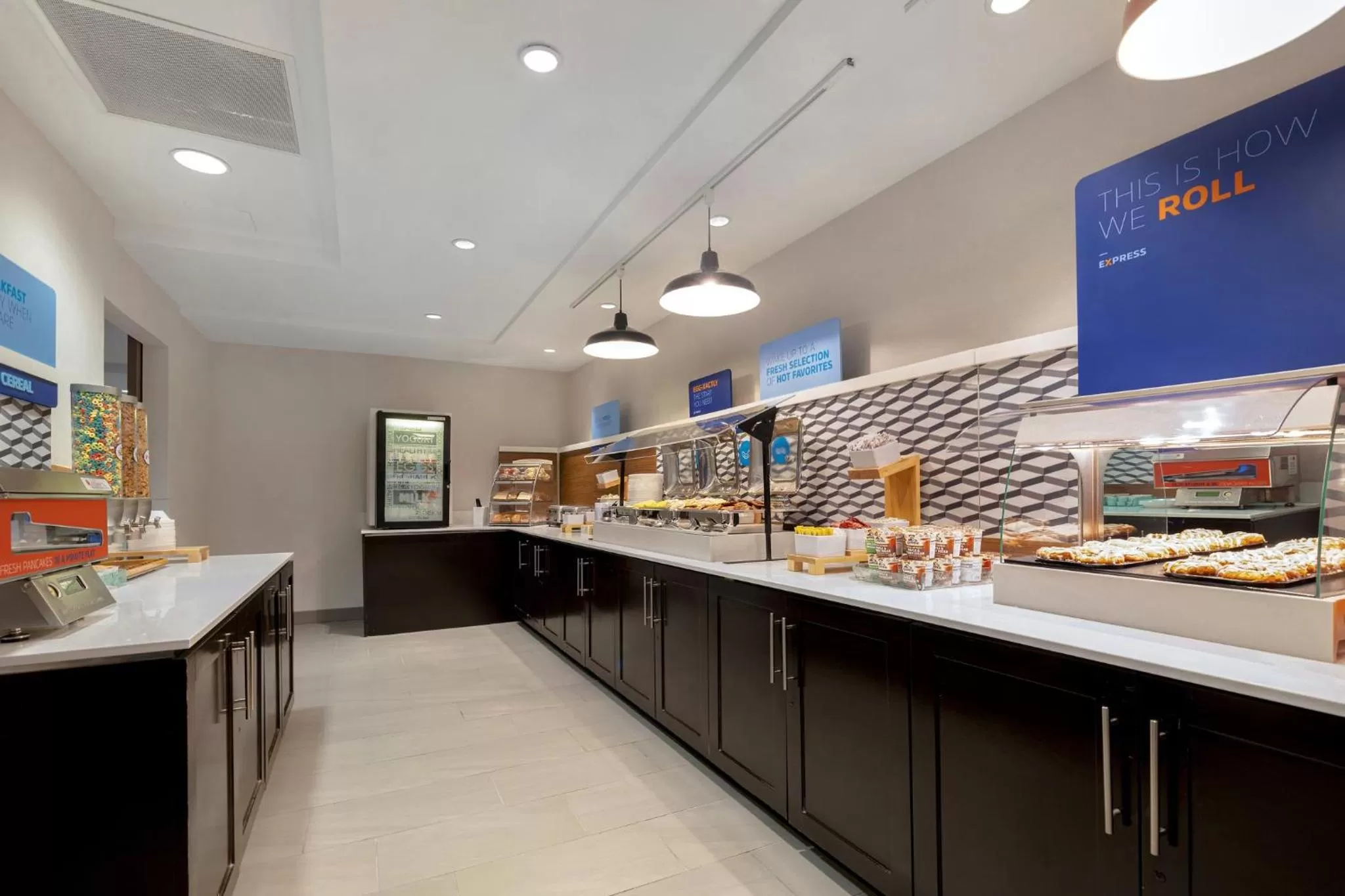 Breakfast in Holiday Inn Express & Suites - Kansas City KU Medical Center by IHG