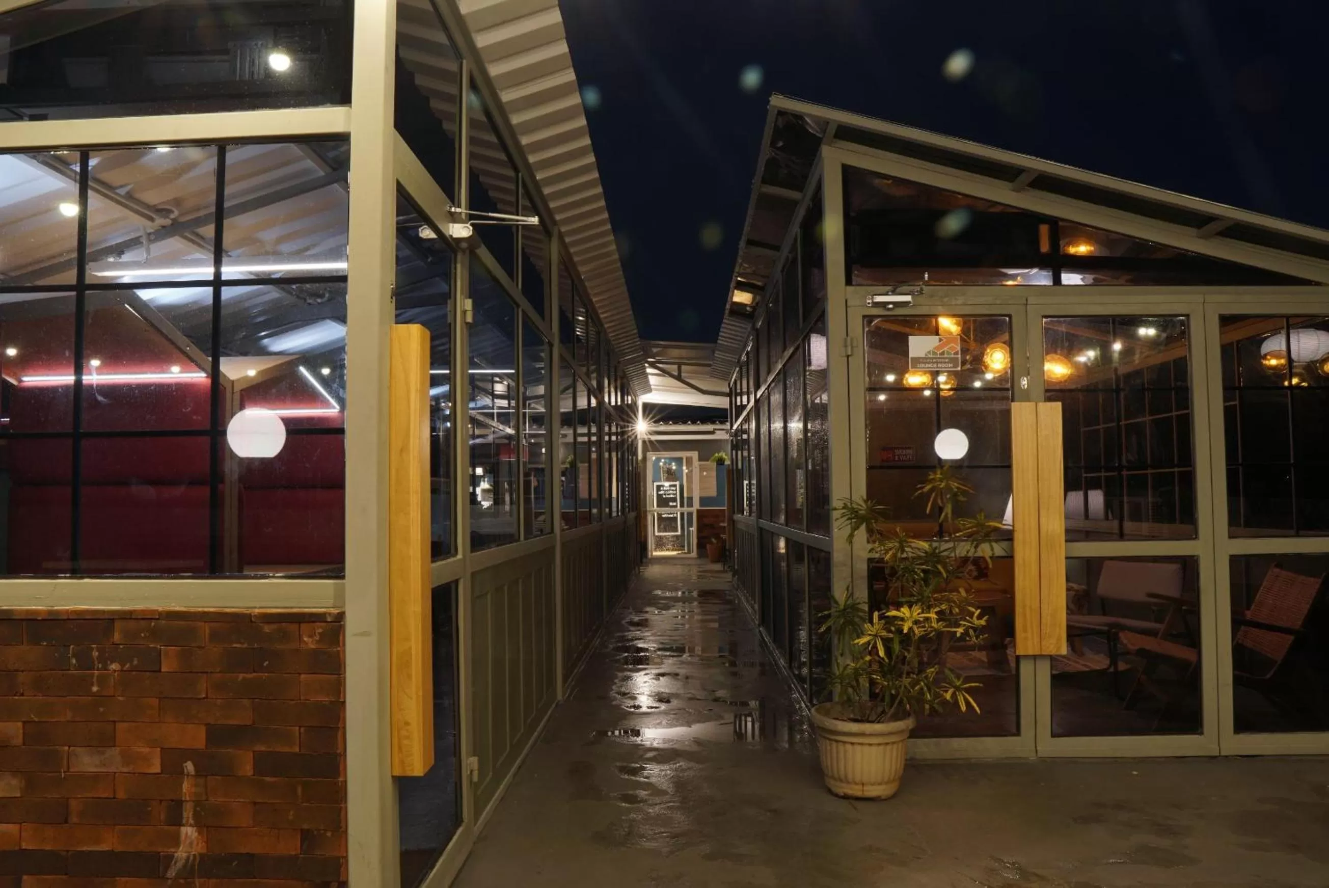 Facade/entrance in Tuju Abuserin Syariah