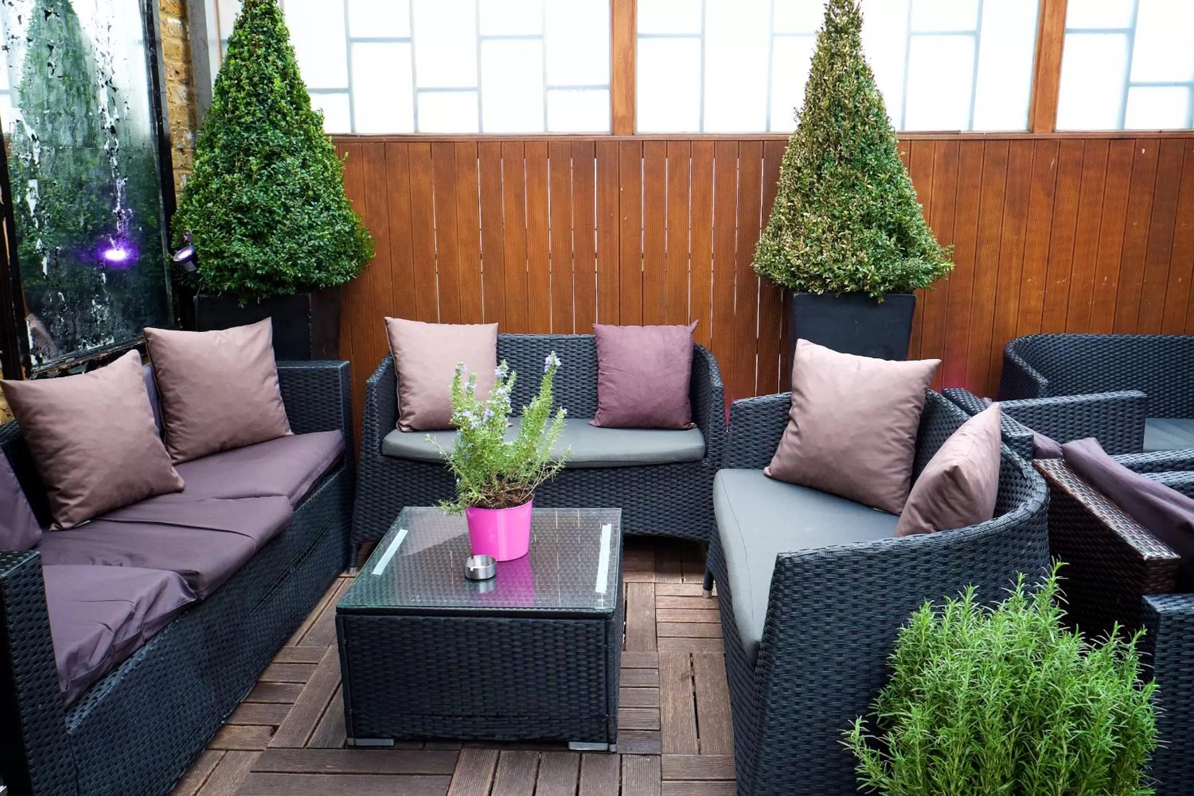 Lounge or bar in Karma Sanctum Soho Hotel