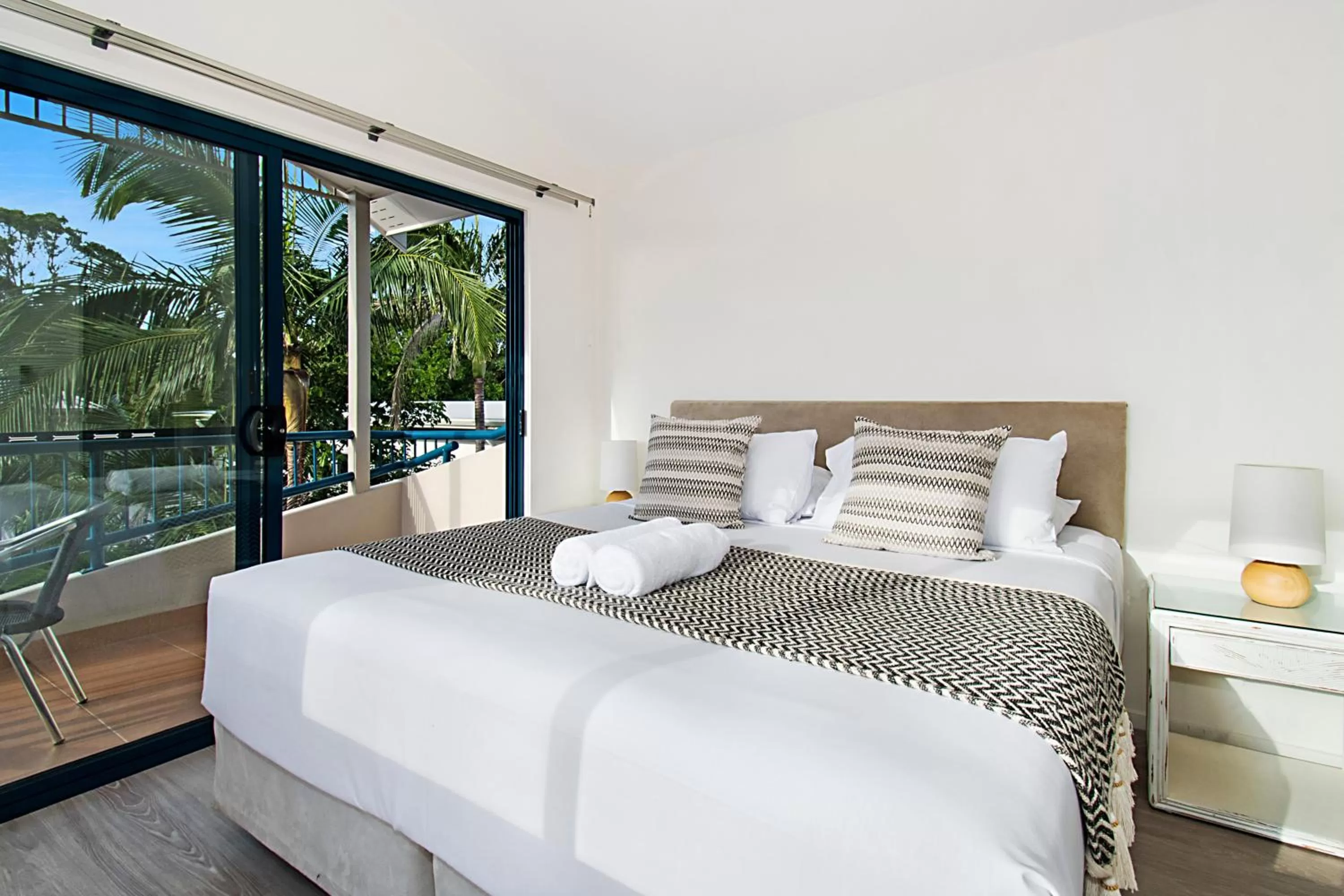 Bedroom, Bed in Gosamara Apartments