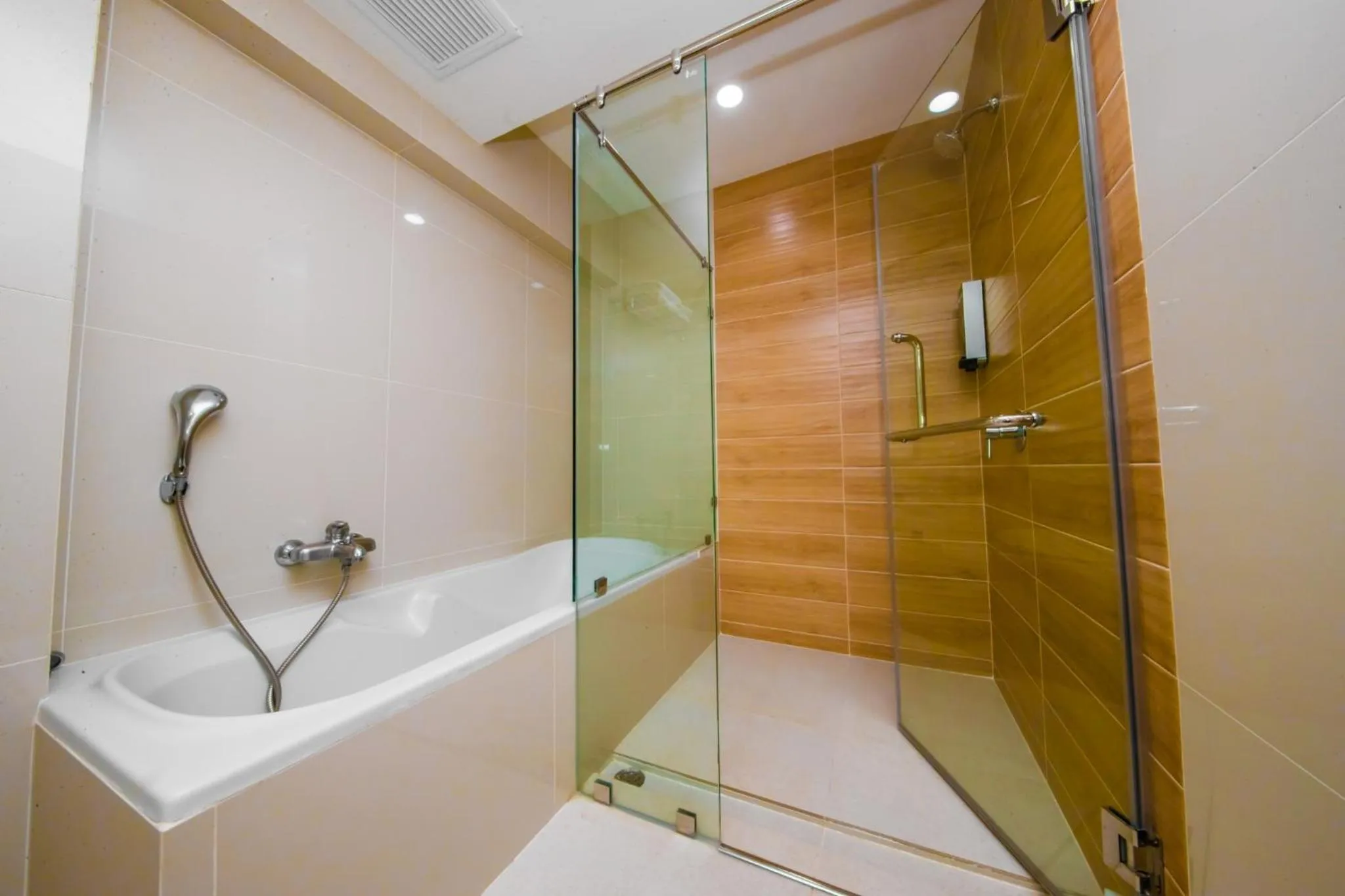Bathroom in Golden City Rayong Hotel