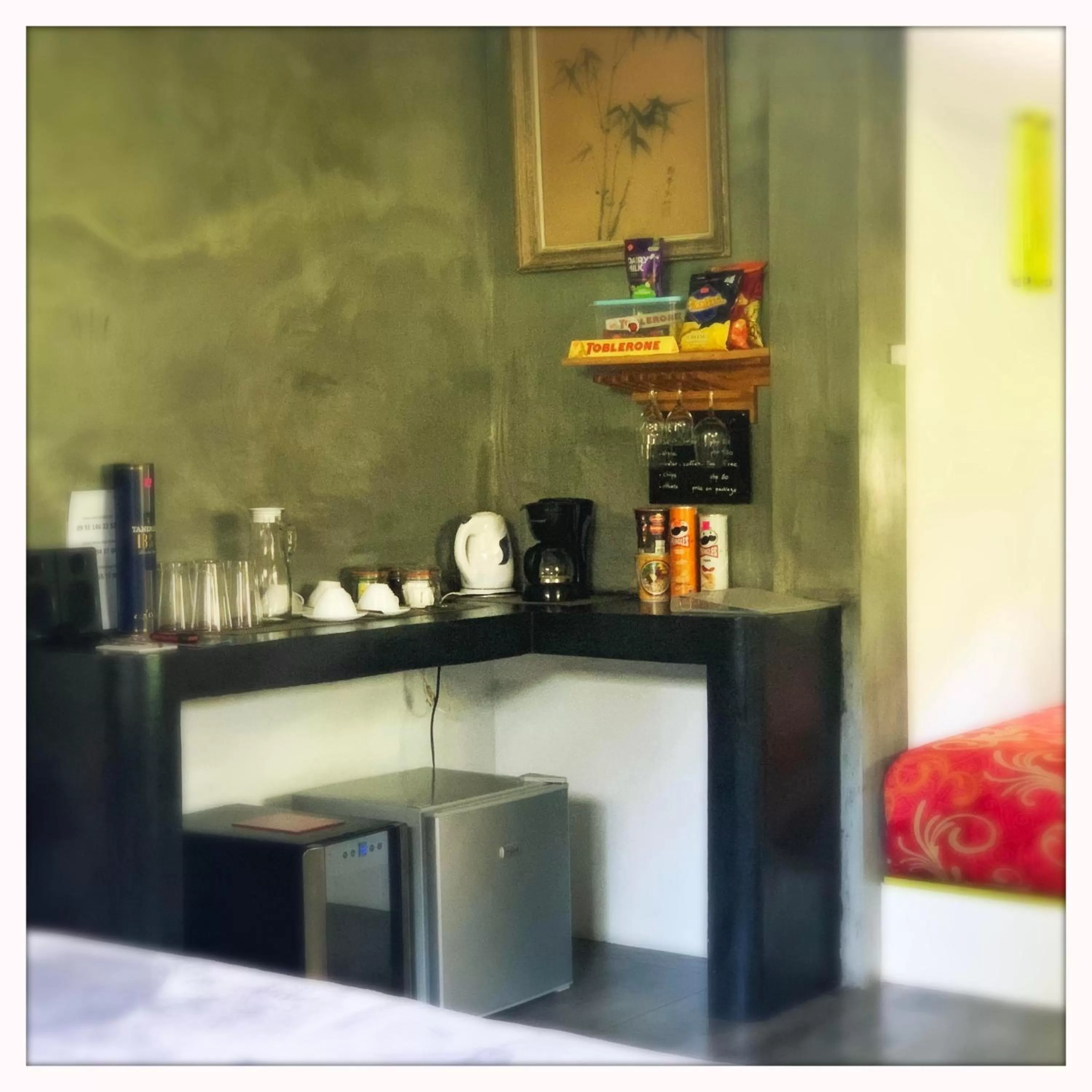 oven in SomeWhere Else Boutique Resort