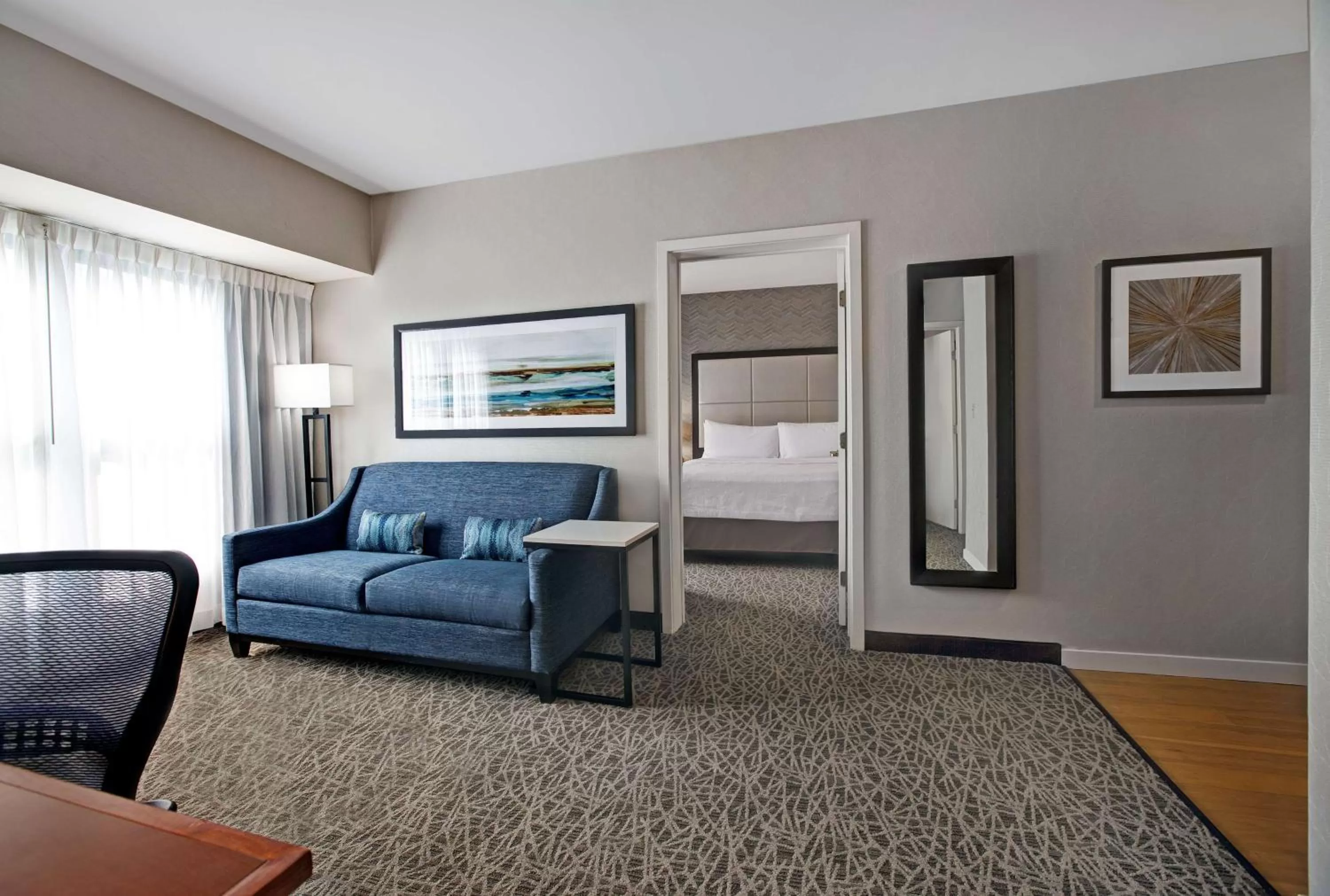 Living room in Homewood Suites by Hilton Chicago-Lincolnshire