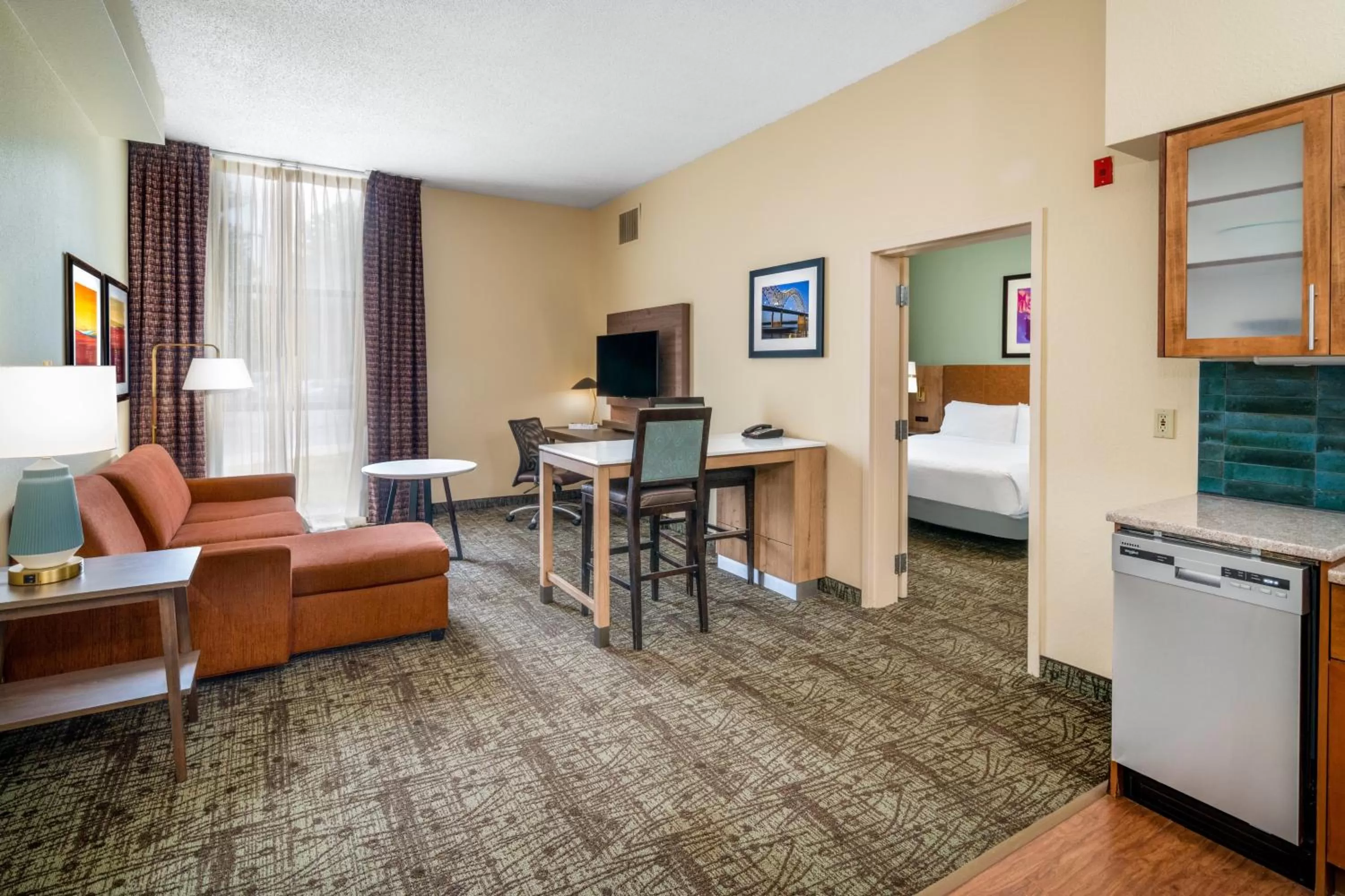 Photo of the whole room, Bed in Staybridge Suites Memphis-Poplar Ave East by IHG