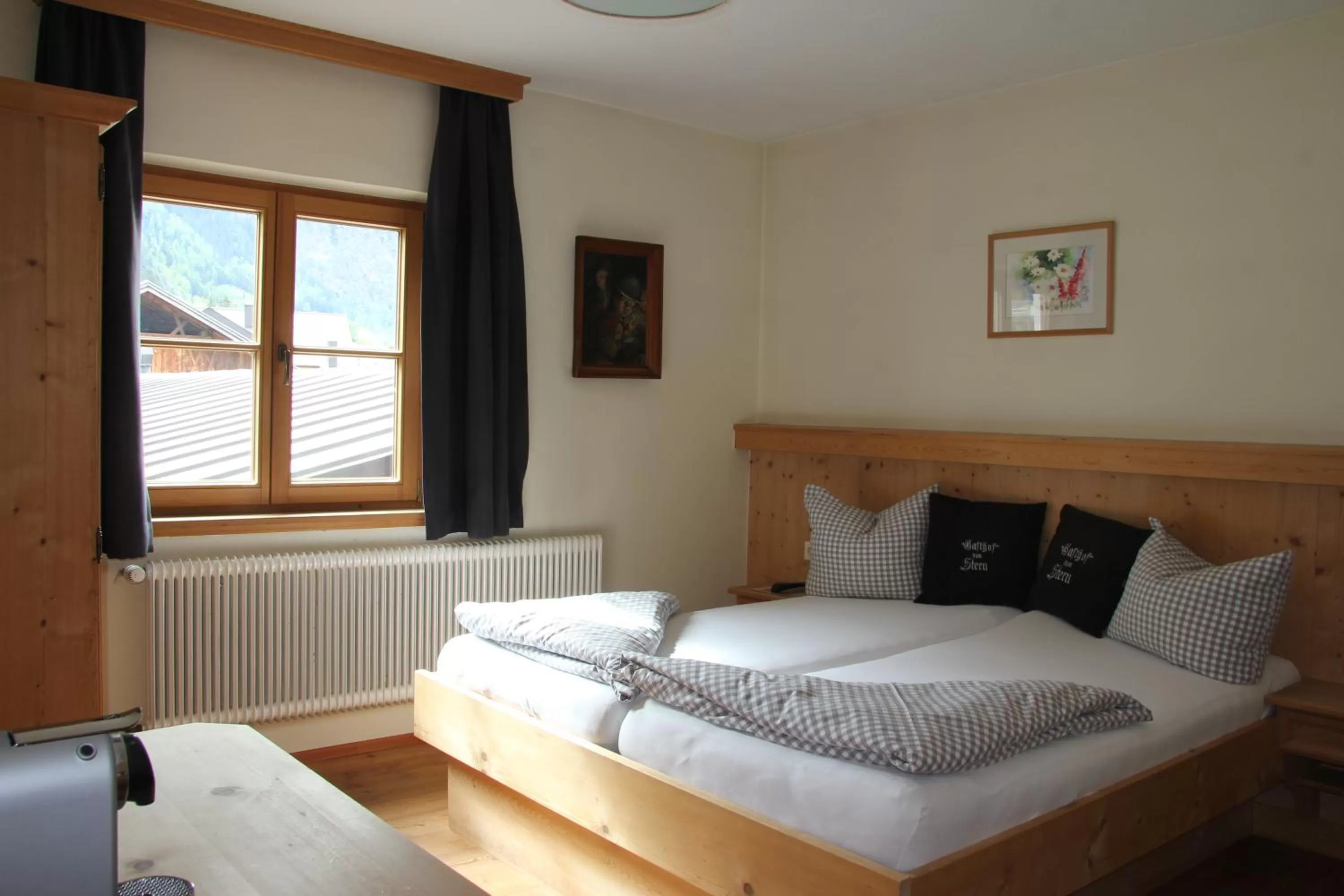 Photo of the whole room, Bed in Gasthof zum Stern