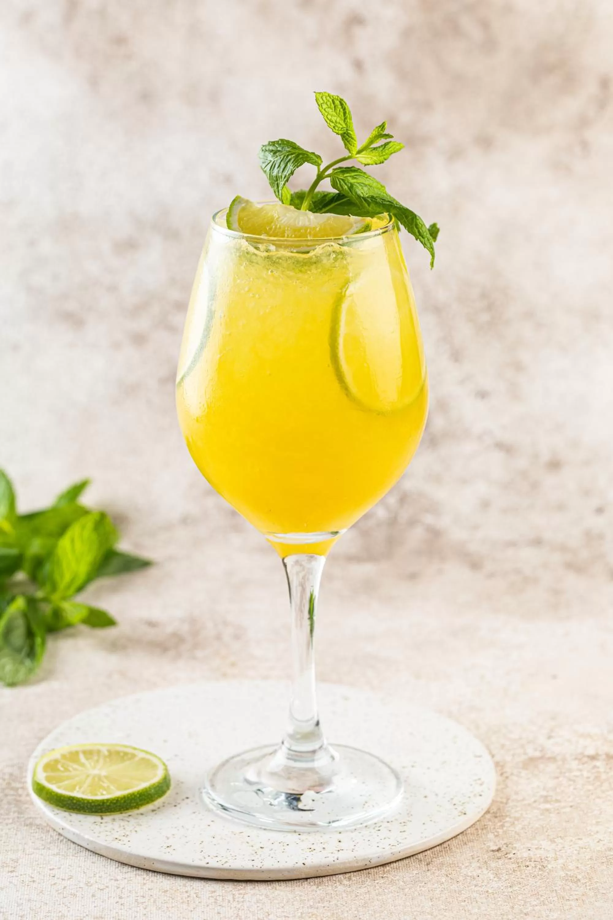 Restaurant/places to eat in Stayso The House Hotel