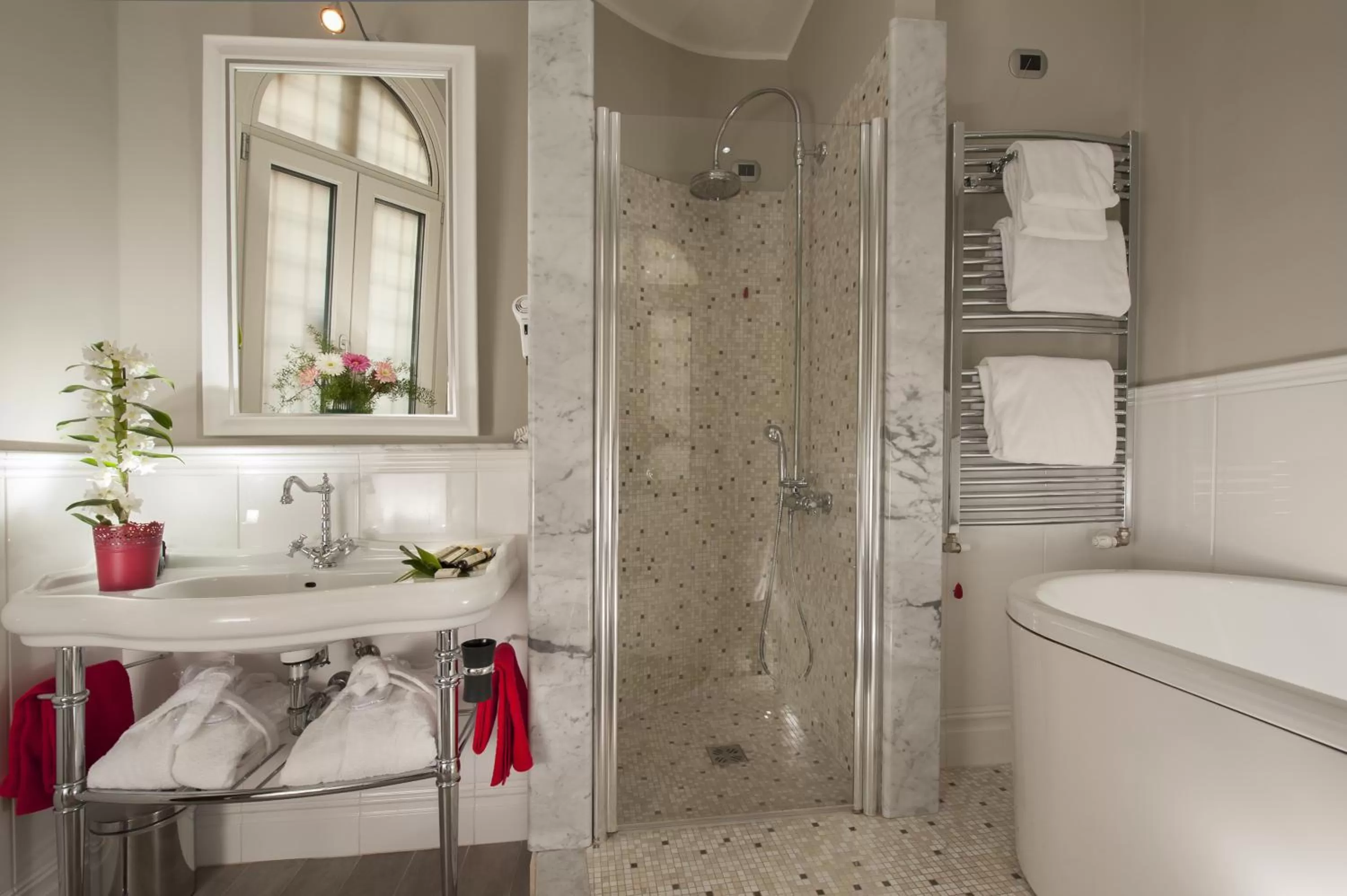 Shower in Demetra Hotel