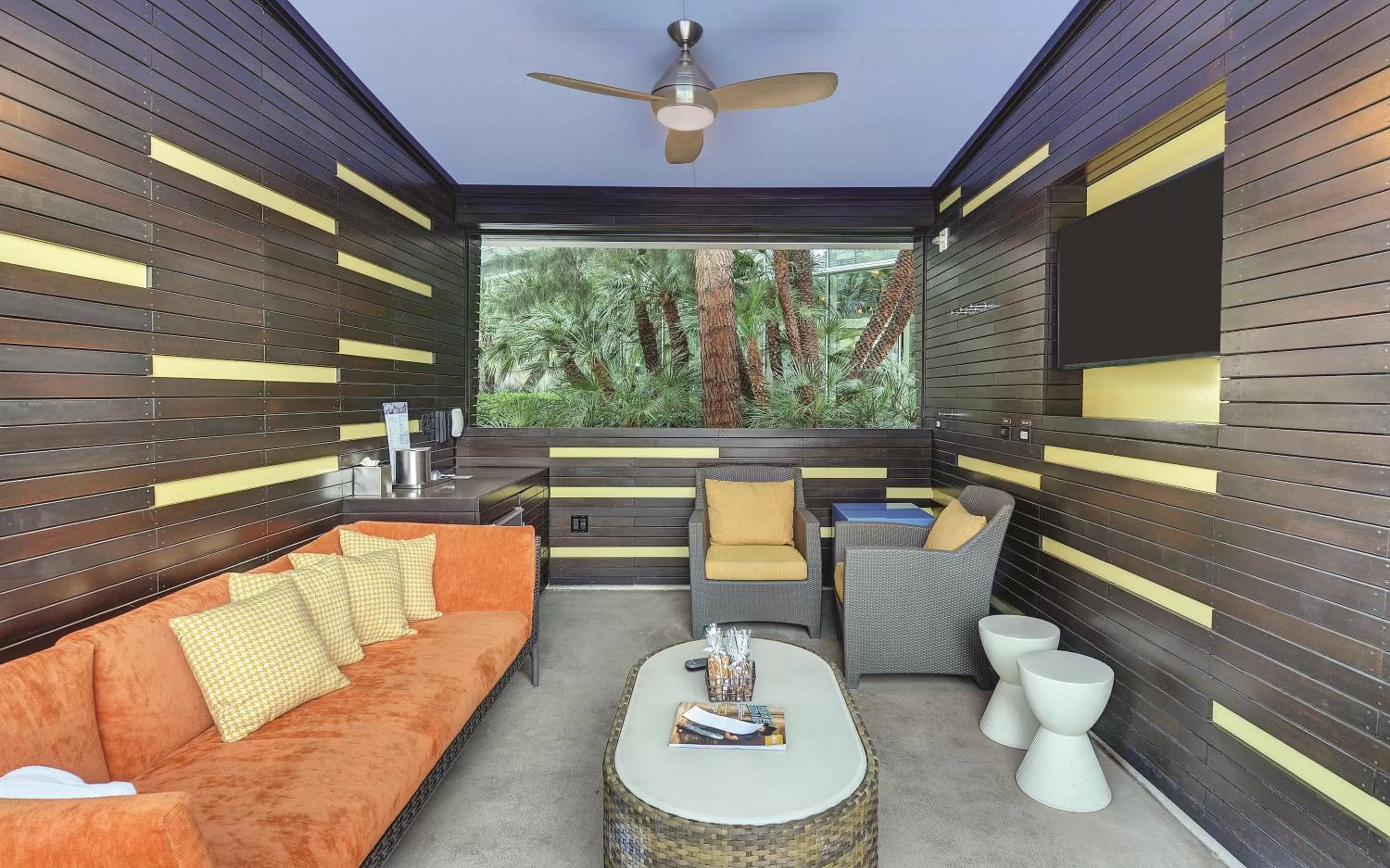 Swimming pool in ARIA Resort & Casino