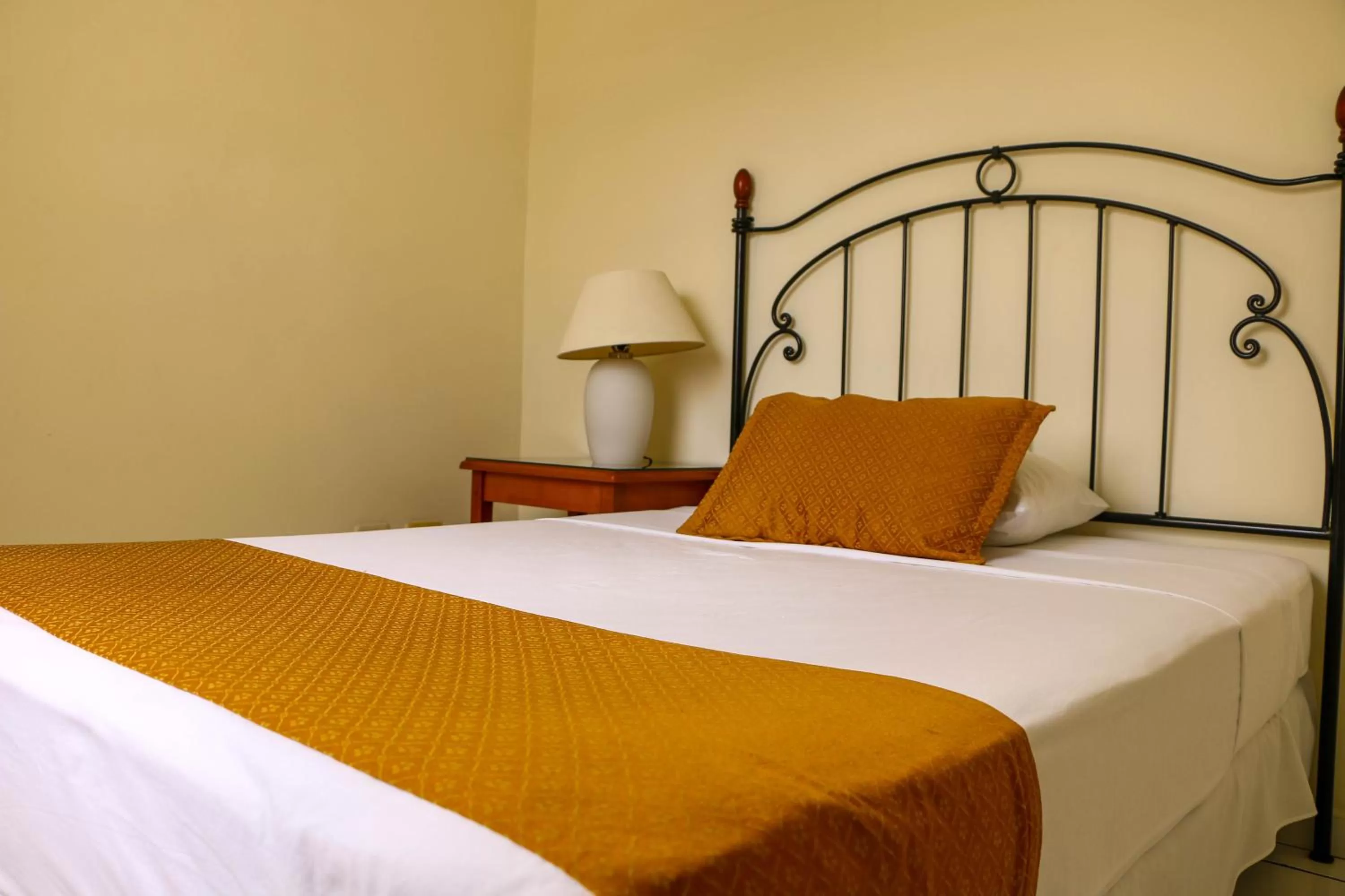 Bedroom, Bed in Hotel Villa Serena San Benito