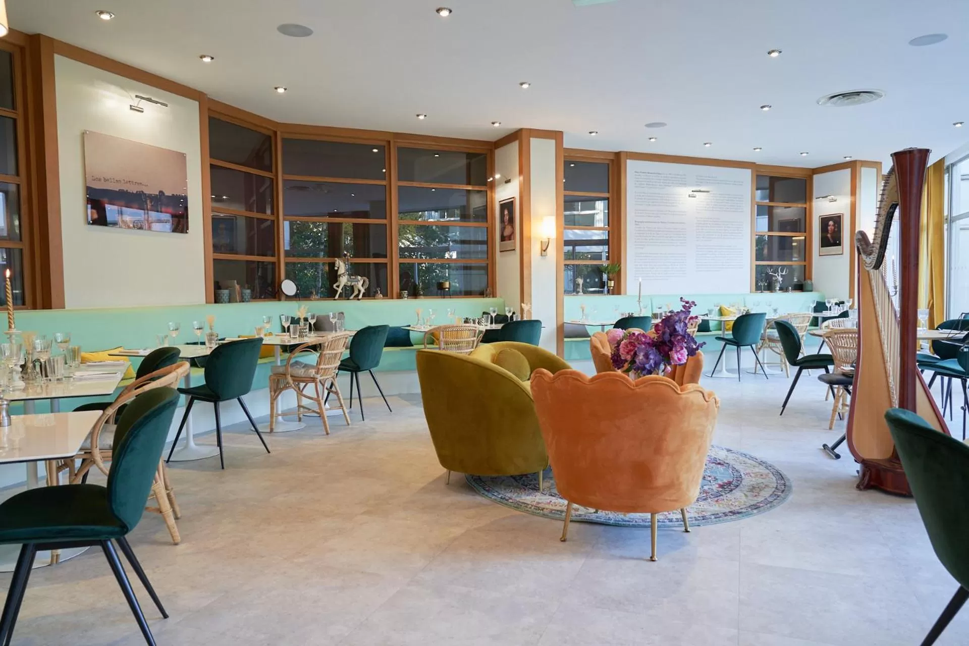 Restaurant/places to eat in Best Western Plus Paris Saclay