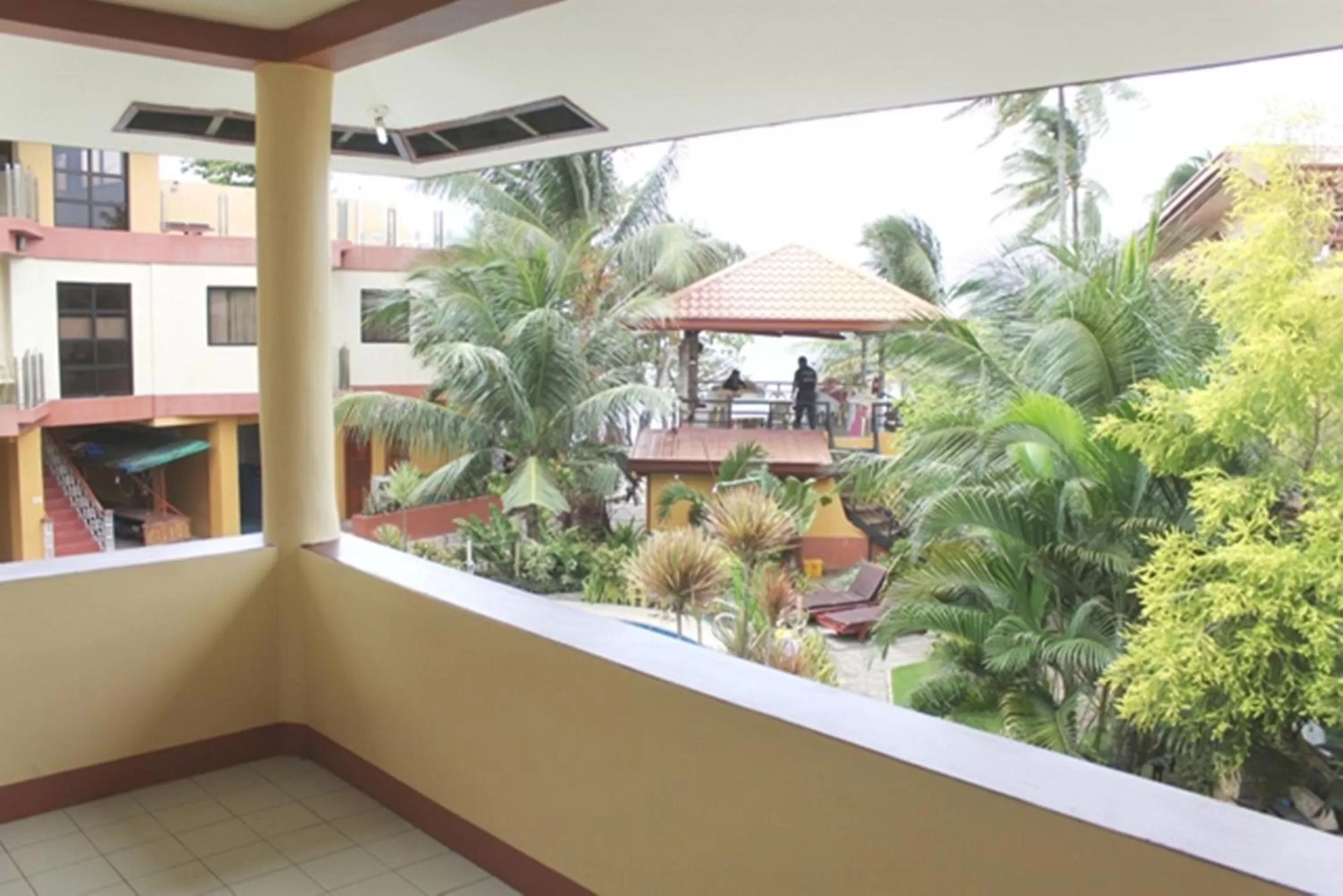 Balcony/Terrace in Lost Horizon Beach Dive Resort