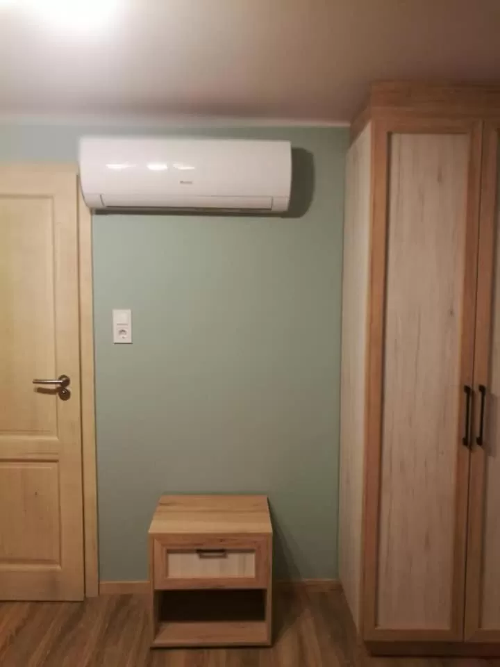 TV/Entertainment Center in Mátyus Udvarház Kengyel Fogadó Eger