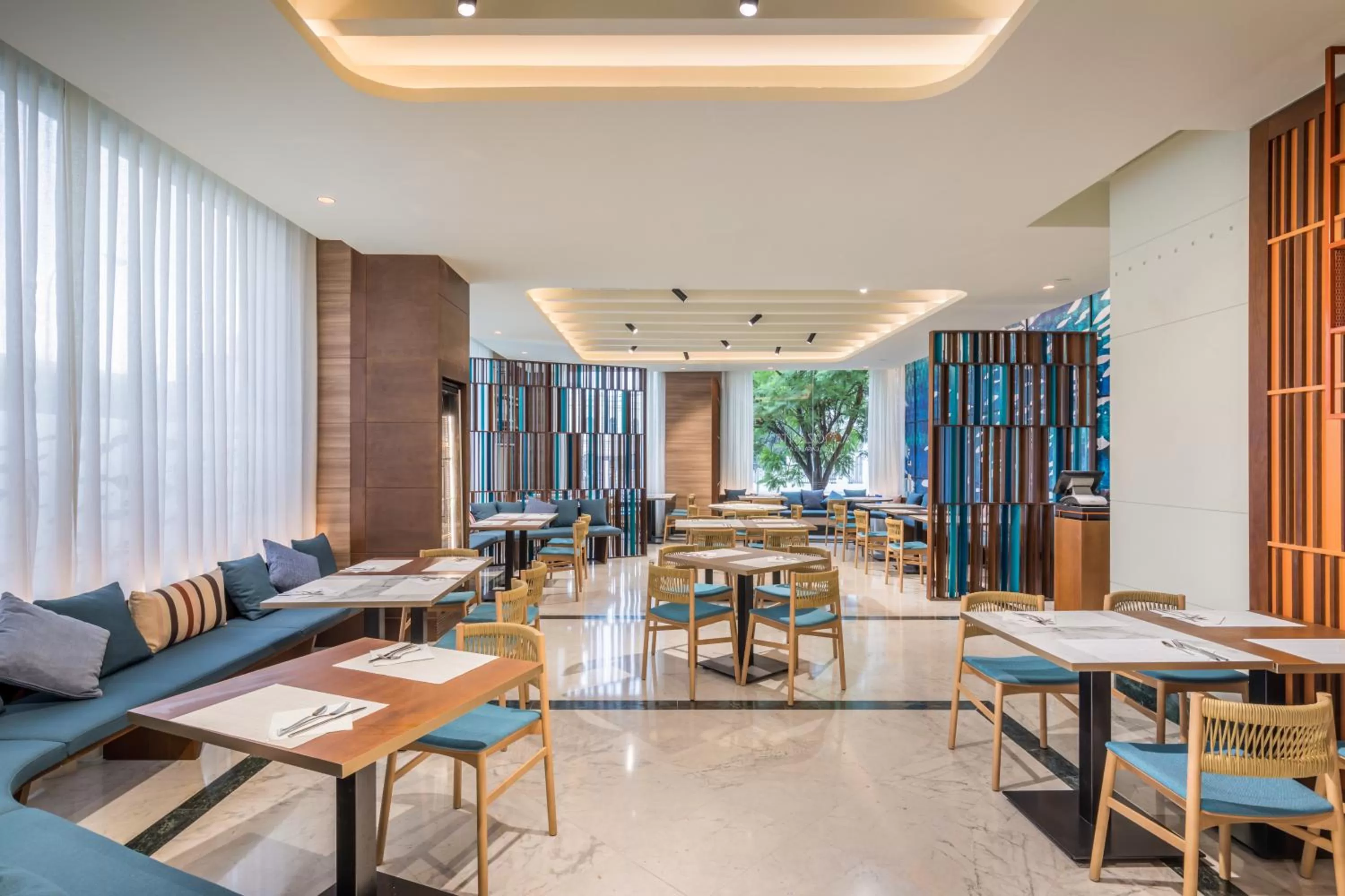 Living room in Occidental Sevilla Viapol