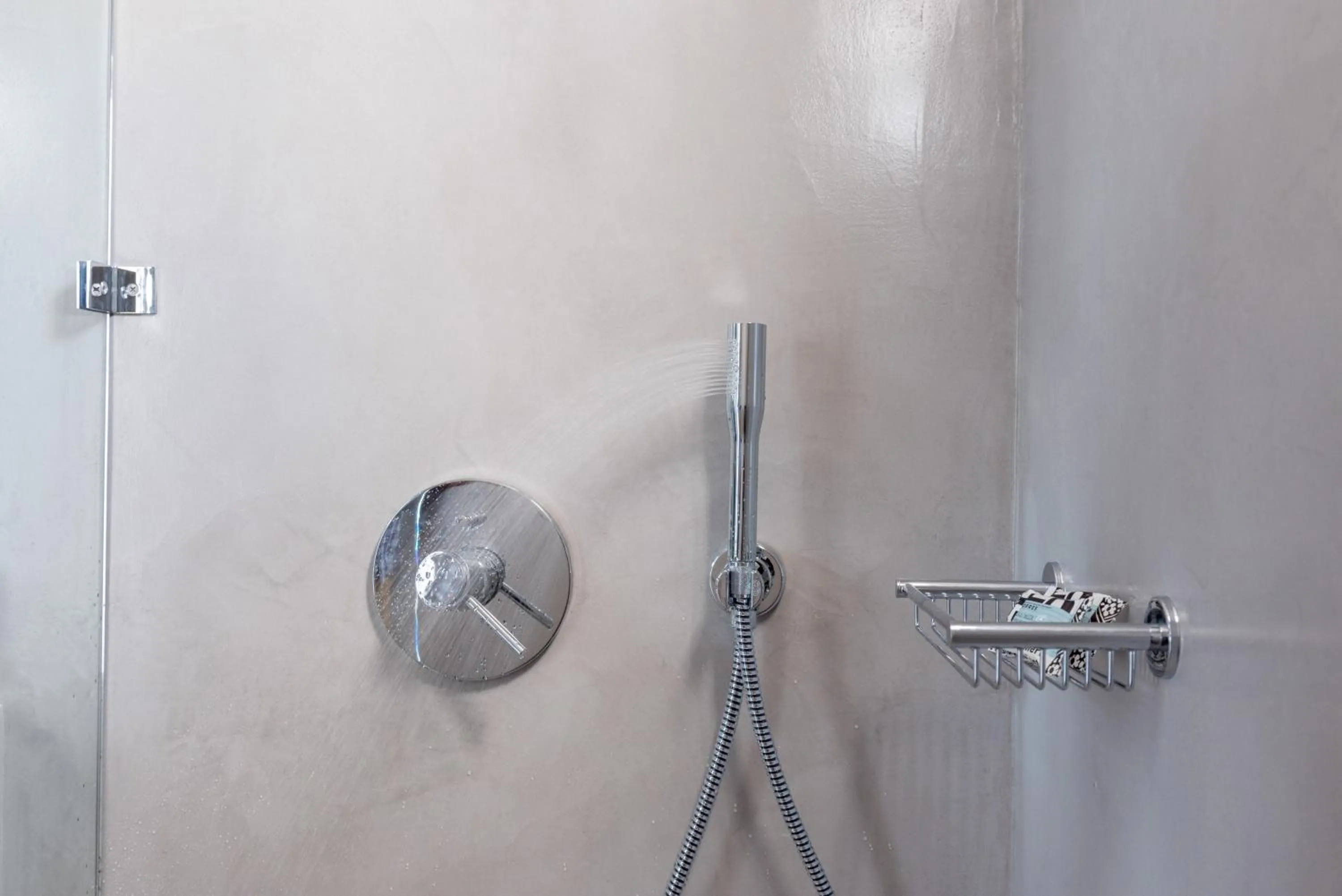 Shower in Aria Suites & Villas