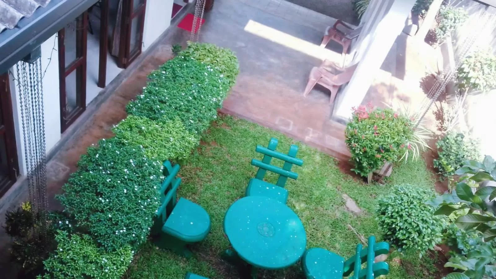 Garden in Villa DeLorenta