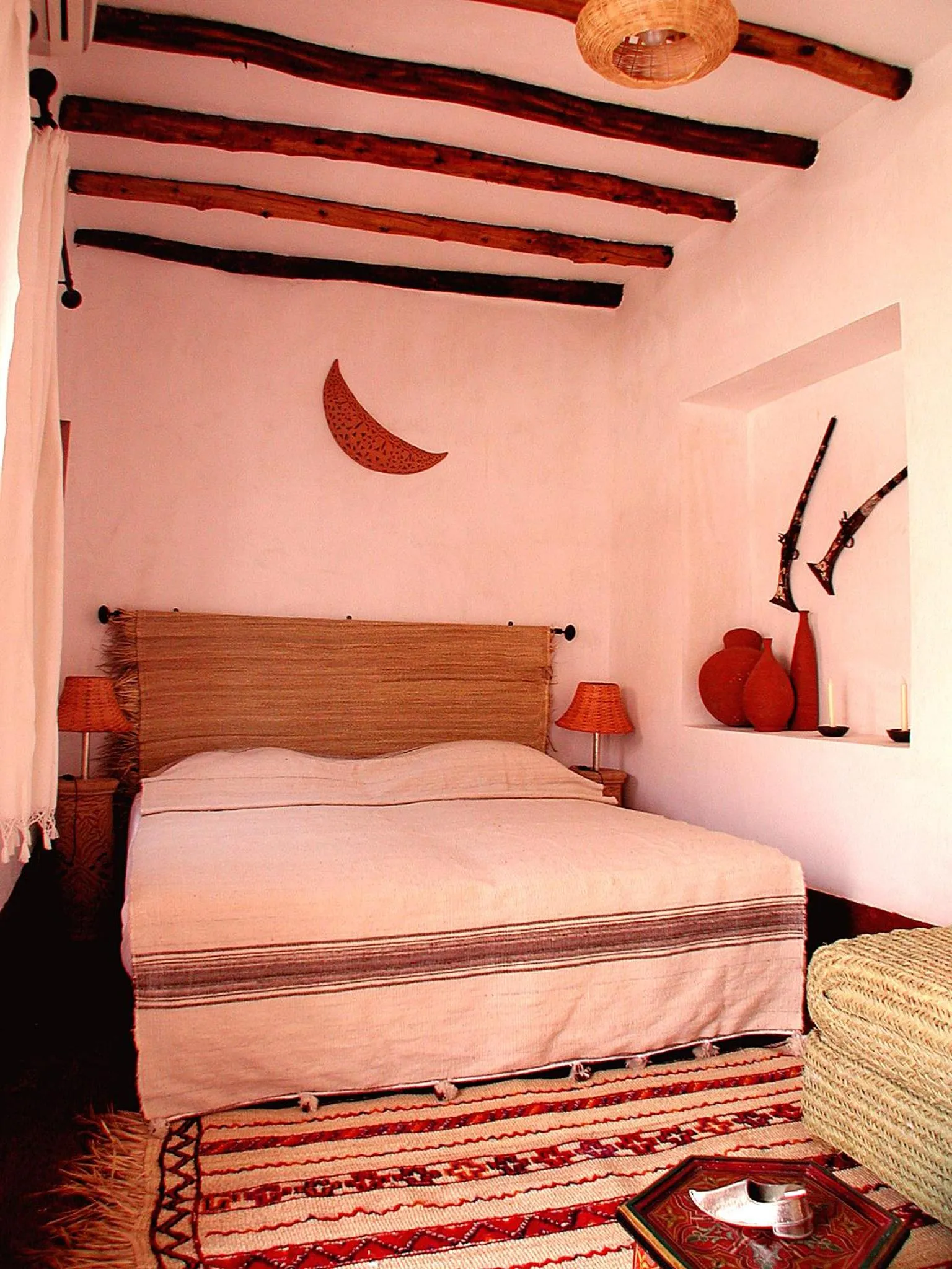 Bed in Riad Aladdin - FERME