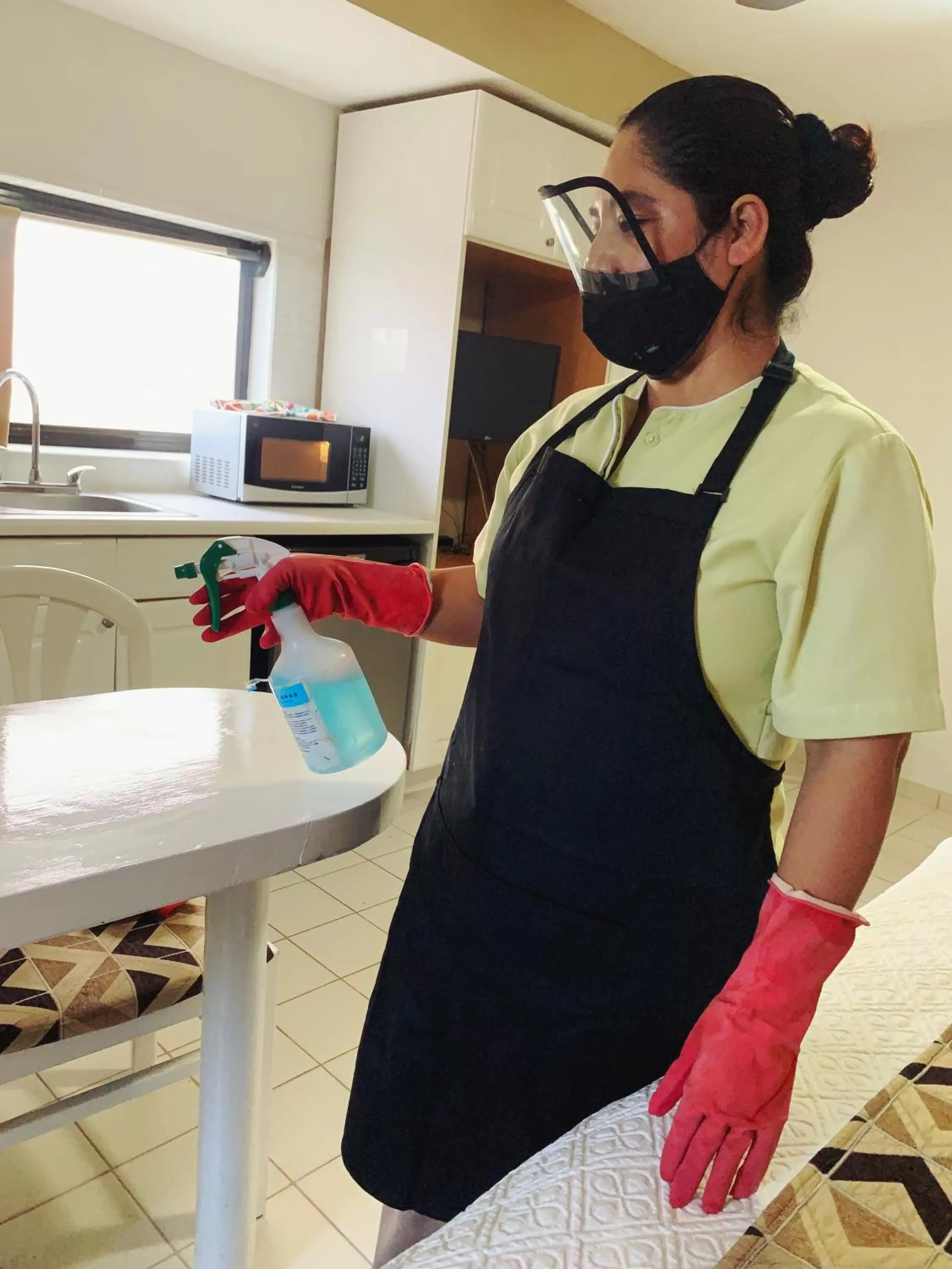 Staff in Hotel Santa Fe Los Cabos by Villa Group